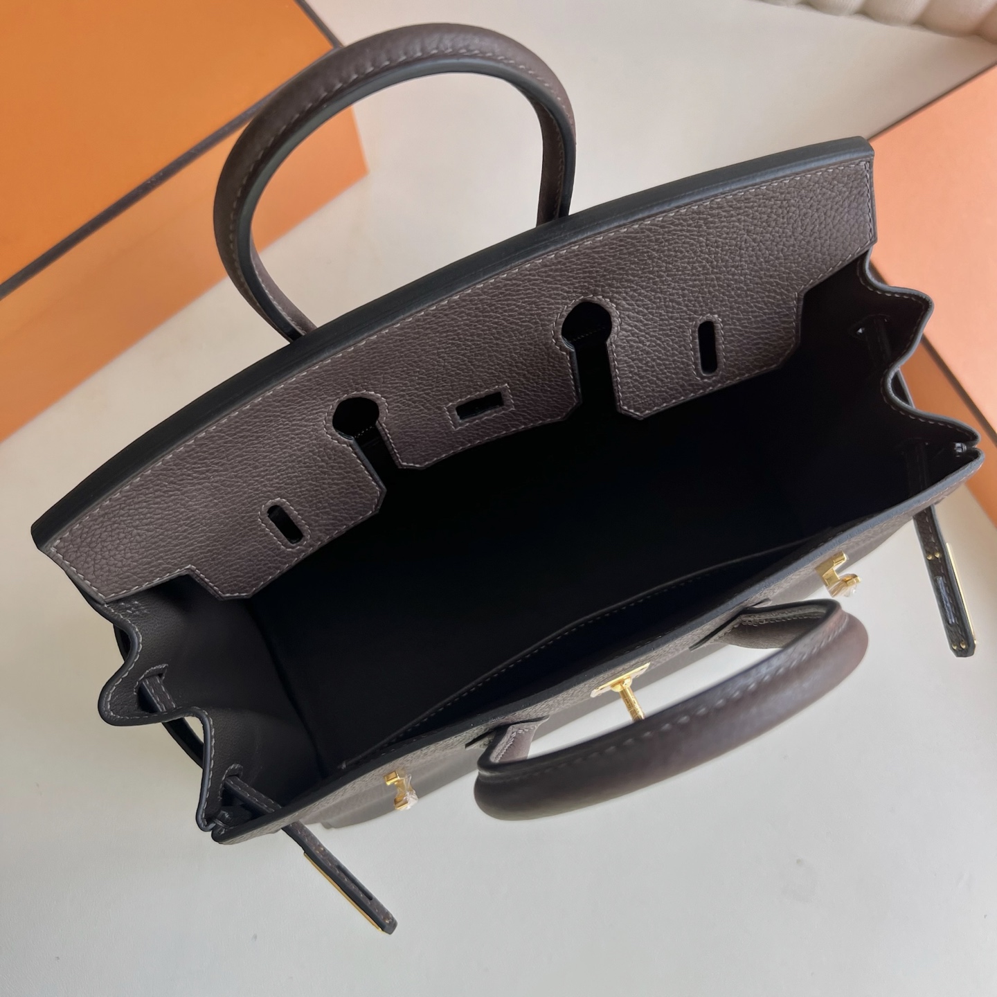 Birkin 25cm Barenia grain saddle leather Color: Ck46 ebony color Ebene fully handmade wax stitching Original hardware hand-engraved Ghw customized✈️ - Image 6