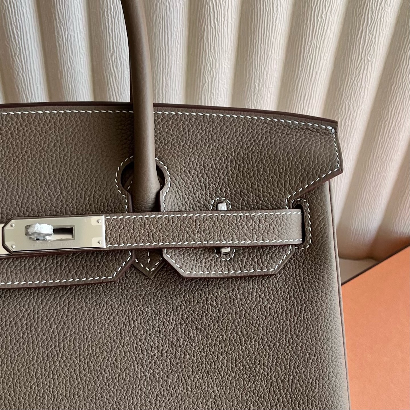 Spot Birkin 30cm Togo original German imported calfskin Color: Ck18 elephant gray Etoupe fully handmade wax stitching Silver buckle Stock - Image 2