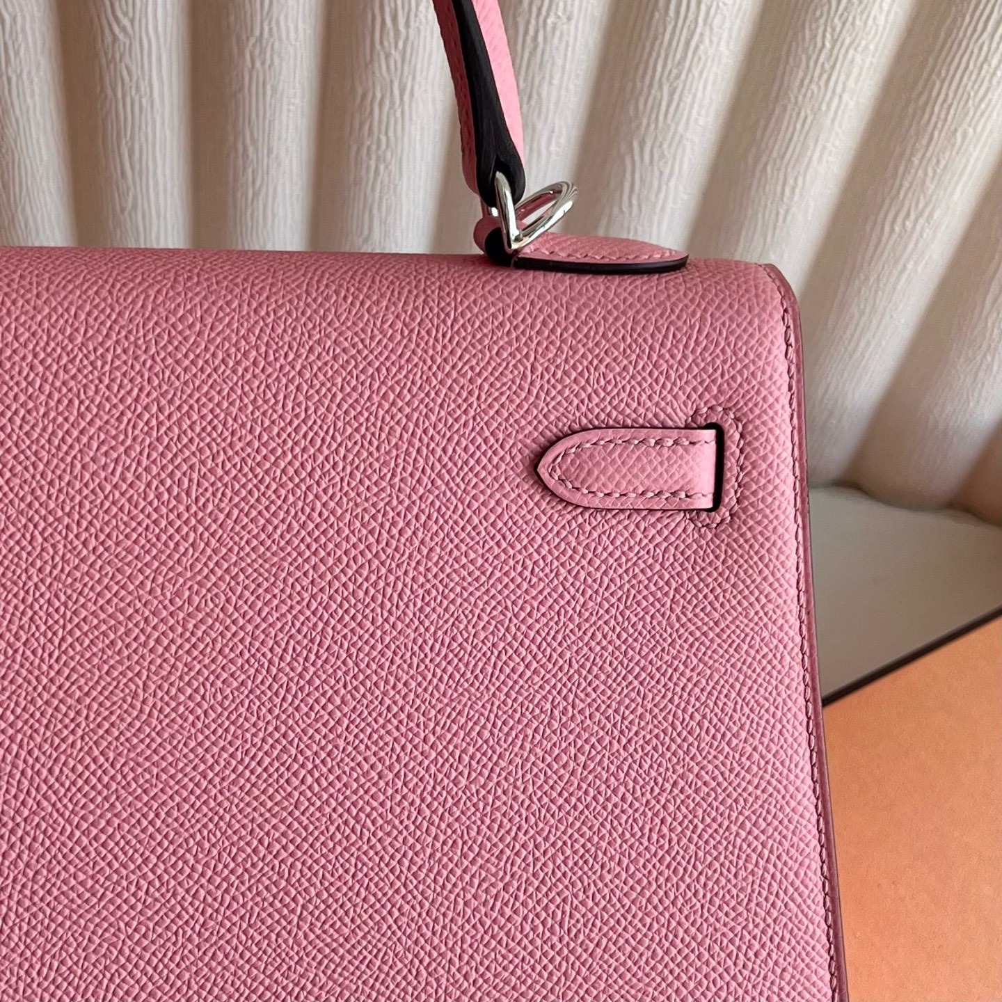 Kelly 25cm Epsom Color: 1Q Milkshake Powder Rose Confetti Fully handmade wax stitching Original hardware hand-engraved silver buckle customized✈️ - Image 2
