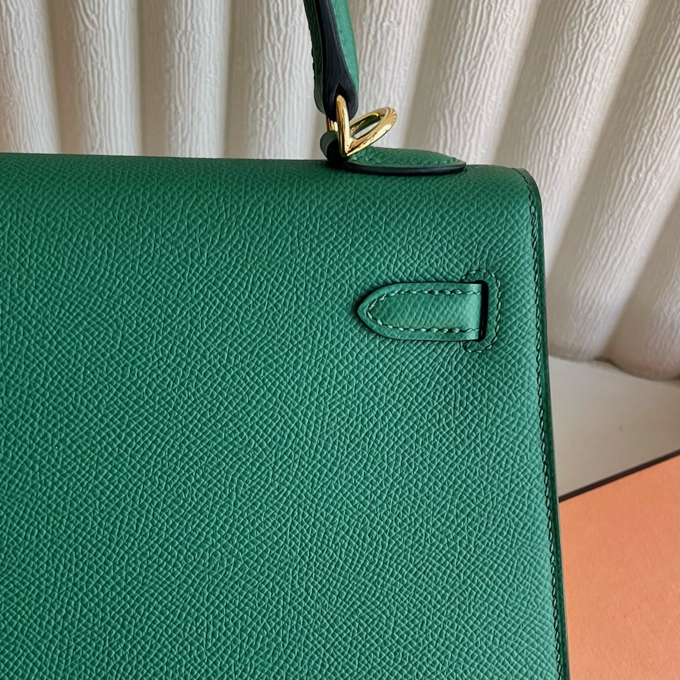Kelly 25cm Epsom Color: U4 velvet green U4 Vert vertigo fully handmade wax thread sewing Original hardware hand-engraved gold buckle customized✈️ - Image 5