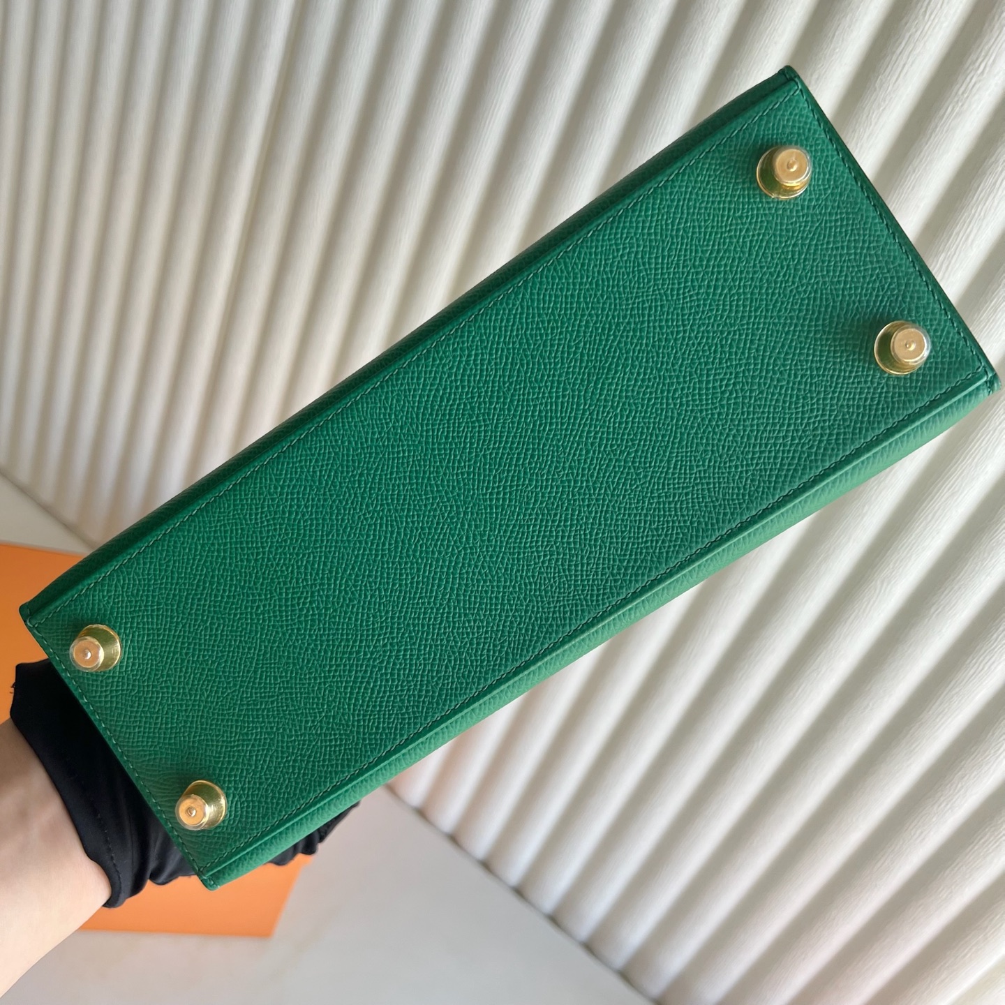 Kelly 25cm Epsom Color: U4 velvet green U4 Vert vertigo fully handmade wax thread sewing Original hardware hand-engraved gold buckle customized✈️ - Image 10