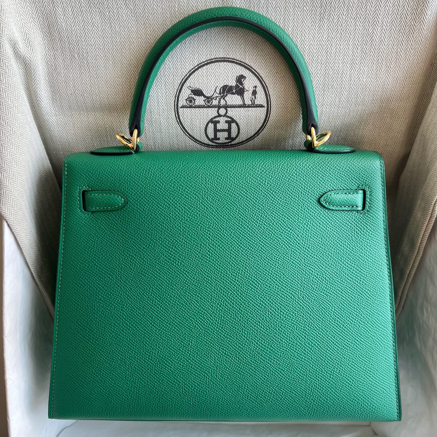 Kelly 25cm Epsom Color: U4 velvet green U4 Vert vertigo fully handmade wax thread sewing Original hardware hand-engraved gold buckle customized✈️ - Image 12