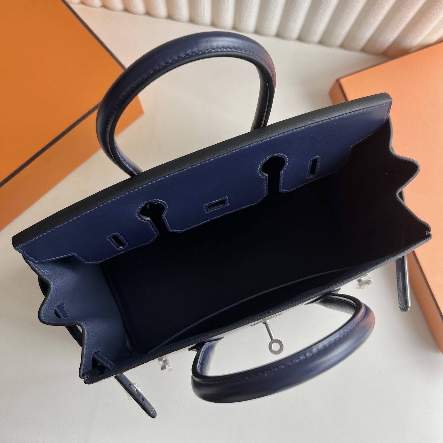 Birkin 30cm Box Color: Ck73 sapphire blue, fully handmade wax stitching Original hardware hand-engraved Silver buckle customized✈️ - Image 7
