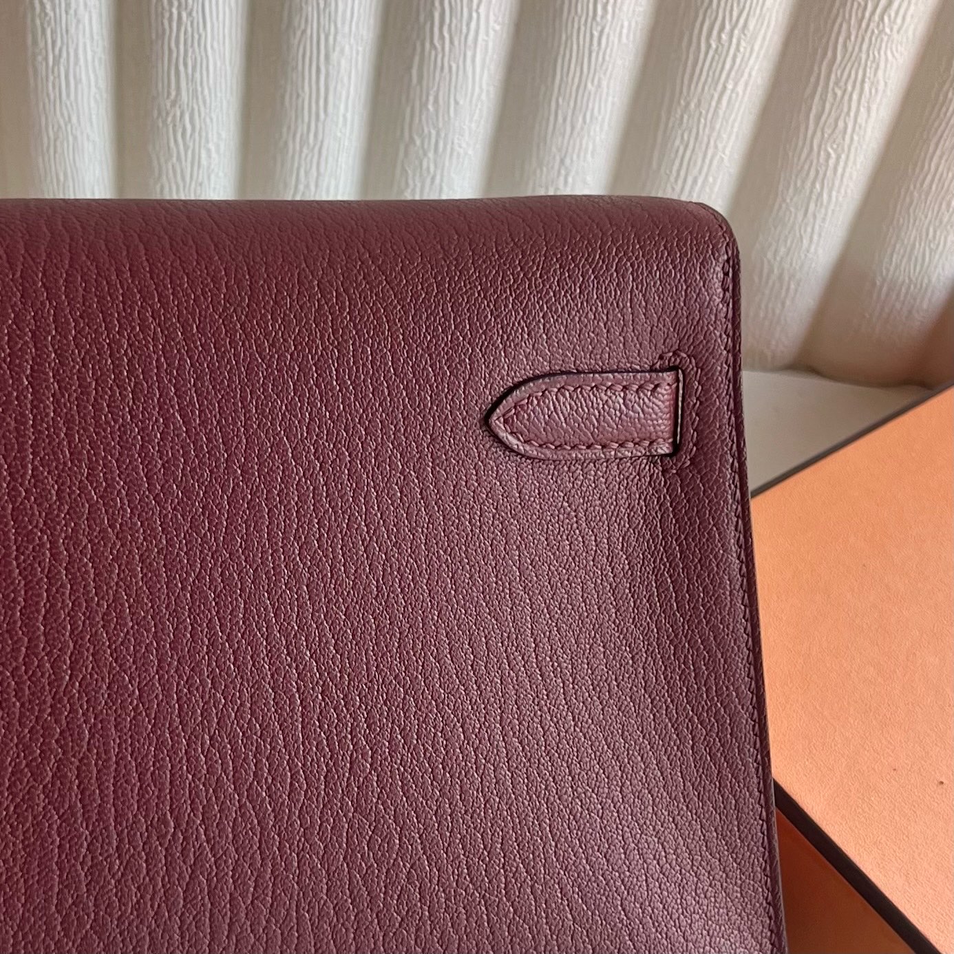 Kelly Elan 27cm Chevre imported goatskin Color: Ck55 Hermès Red Rouge H Rghw Fully handmade wax stitching Rose gold buckle customized✈️ - Image 5