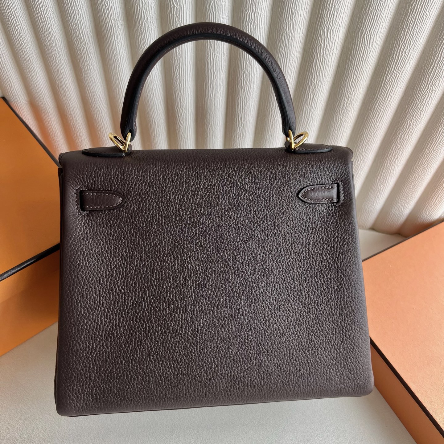 Kelly 25cm Togo original calfskin imported from Germany Color: 47 Chocolate Chocolate color Fully handmade wax thread sewing Gold buckle customized✈️ - Image 4