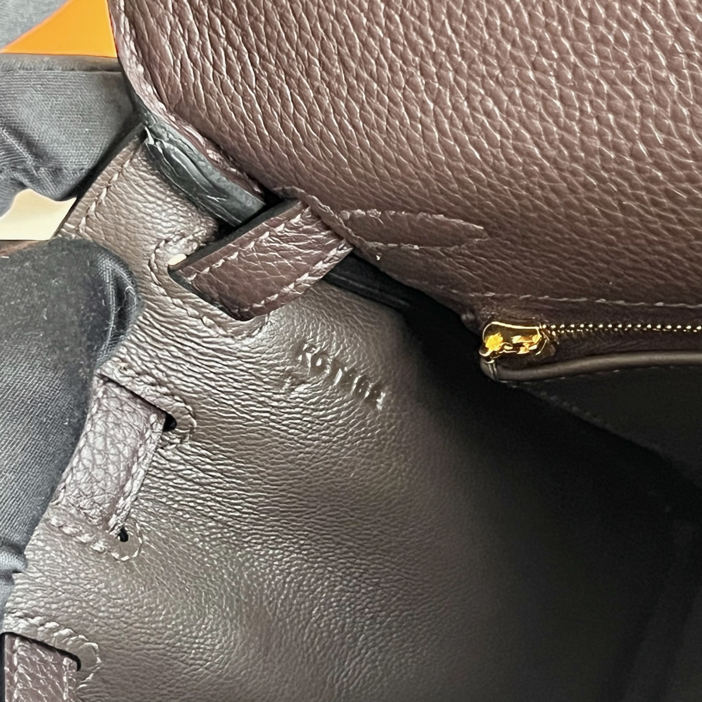 Kelly 25cm Togo original calfskin imported from Germany Color: 47 Chocolate Chocolate color Fully handmade wax thread sewing Gold buckle customized✈️ - Image 9
