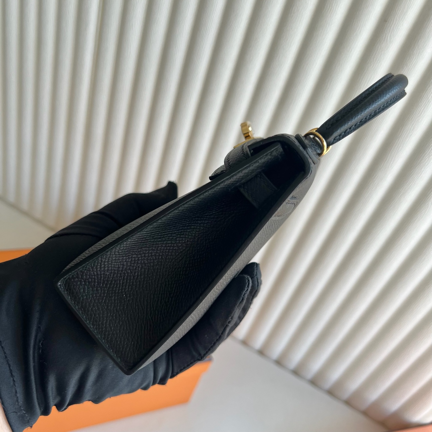 Spot Kelly Mini 19cm Epsom Color: 89 black Noir gold buckle, fully handmade wax stitching Ghw Stock - Image 3