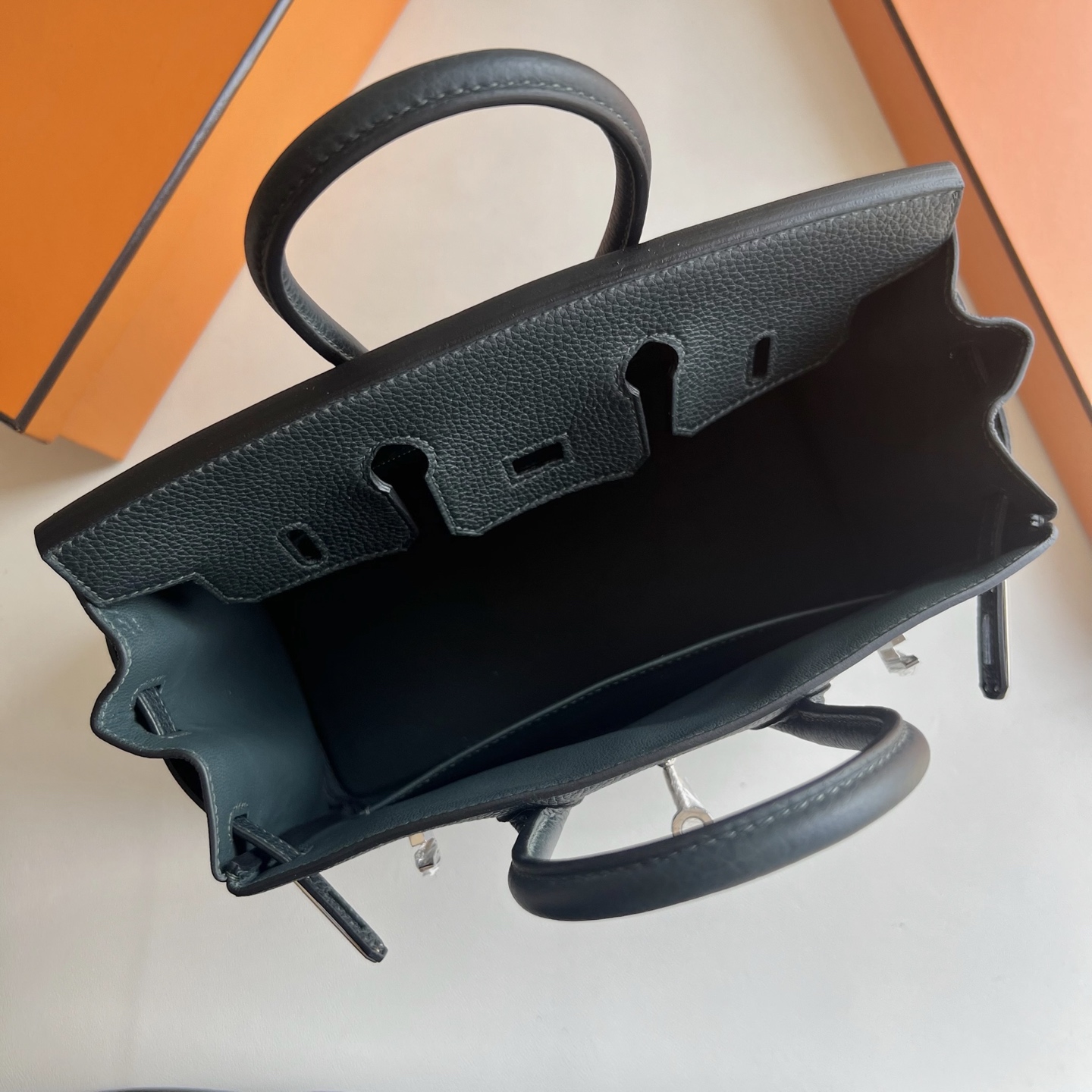 Birkin 25cm Togo original calfskin imported from Germany Color: V0 Rousseau Green Vert Rousseau Phw Fully handmade wax thread sewing, silver buckle, customized✈️ - Image 5