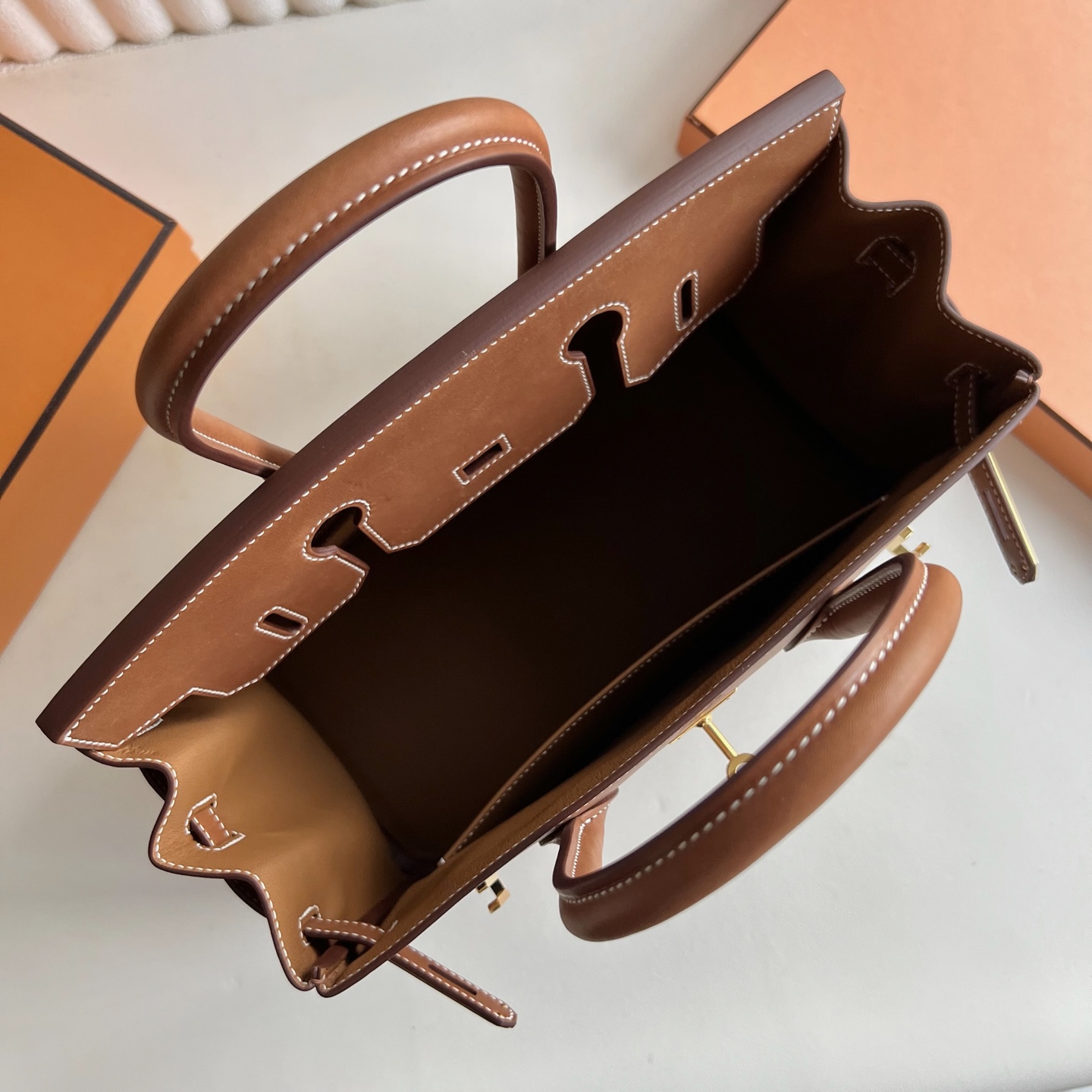 Birkin 30cm Barenia plain saddle leather Color: 37 golden brown Gold Fully handmade wax stitching Original hardware hand-engraved Gold buckle customized✈️ - Image 6