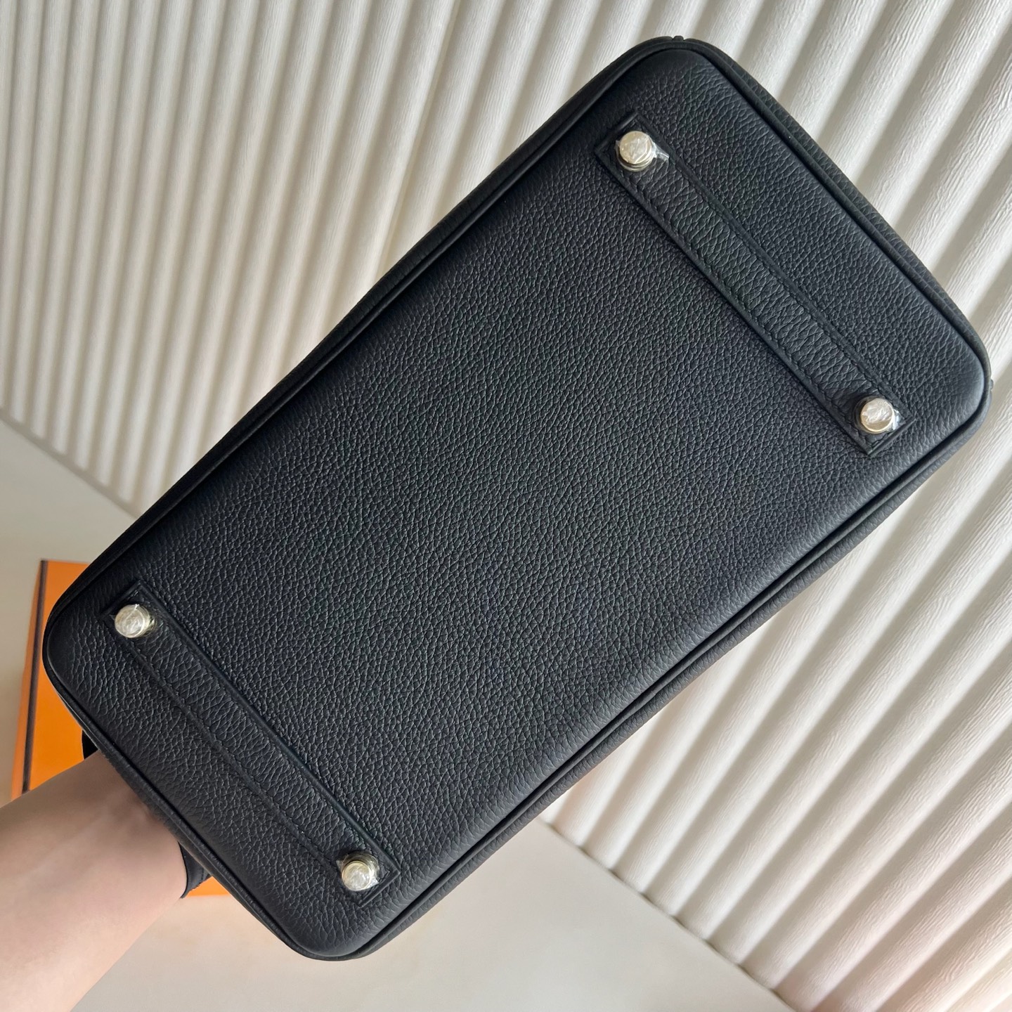 Birkin 30cm Togo Color: 89 black Noir, fully handmade wax stitching Original hardware hand-engraved Gold buckle customized✈️ - Image 10