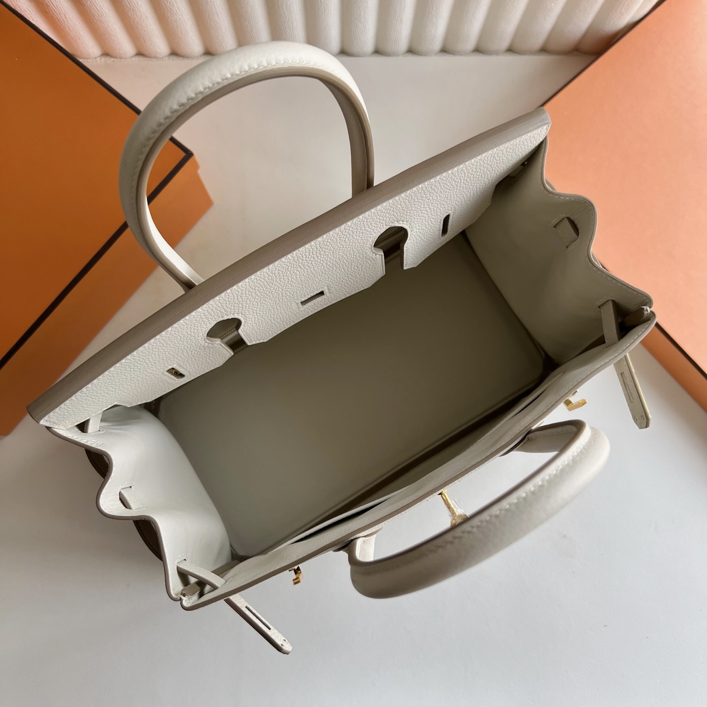 Birkin 30cm Togo Color: 10 milkshake white Craie handmade wax stitching Gold buckle customized✈️ - Image 6