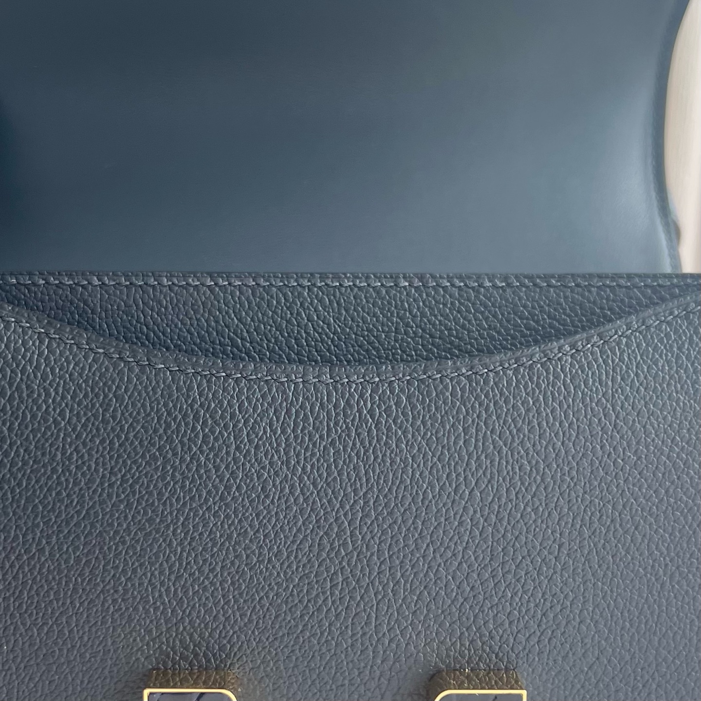 Constance 18cm Evercolor Color: 3Y navy blue, all handmade wax stitching Customized✈️ - Image 8