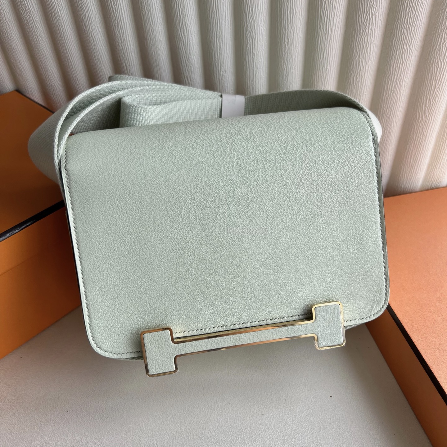 Geta 20cm Chever imported goatskin Color: 0S Bubble Green Vert Fizz Fully handmade wax stitching Gold buckle customized✈️ - Image 4