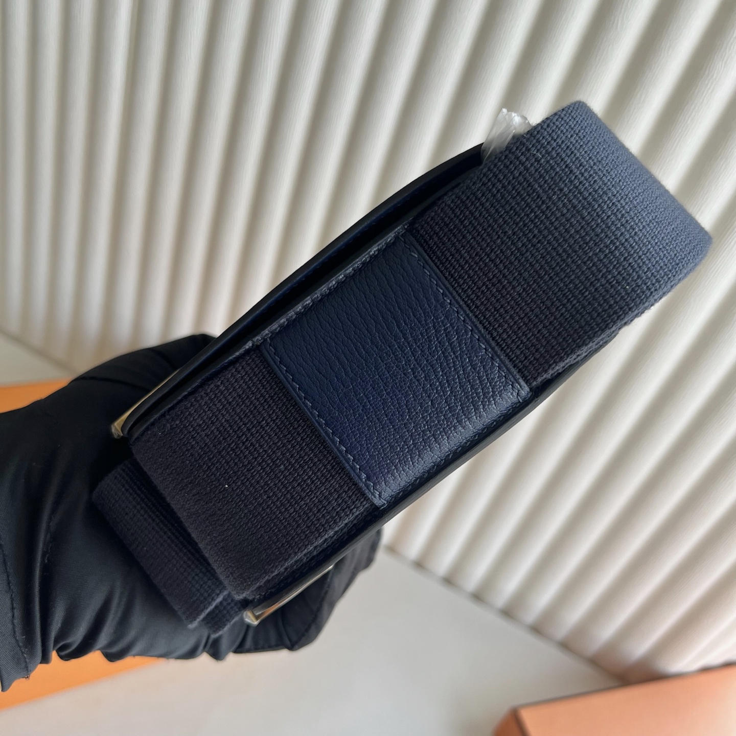 Geta 20cm Chever imported goatskin Color: 73 Sapphire Blue Sapphire Fully handmade wax stitching Gold buckle customized - Image 3
