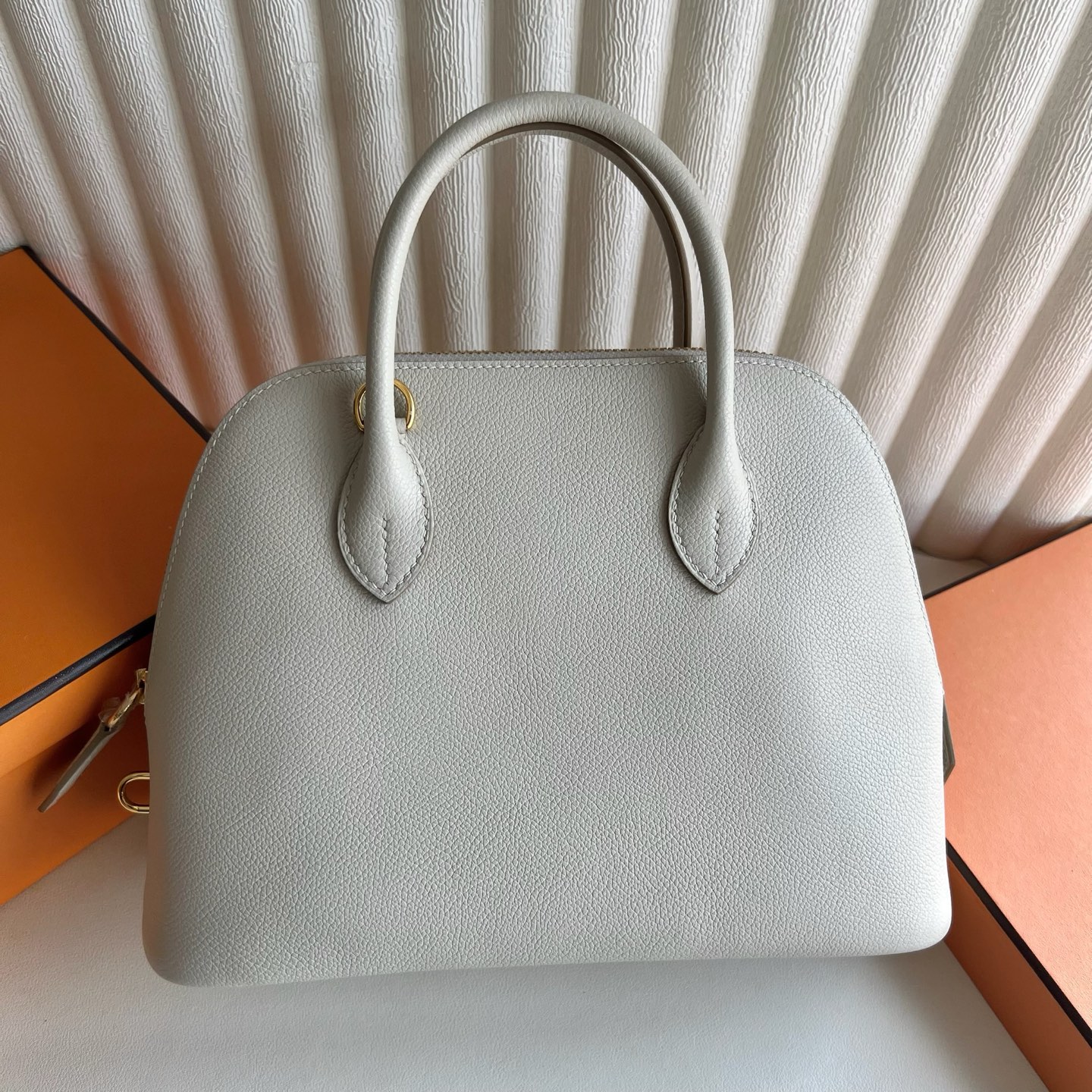 Bolide 25cm Evercolor original imported German palm print Color: 8L glacier white Beton, fully handmade wax stitching Gold buckle customized✈️ - Image 5