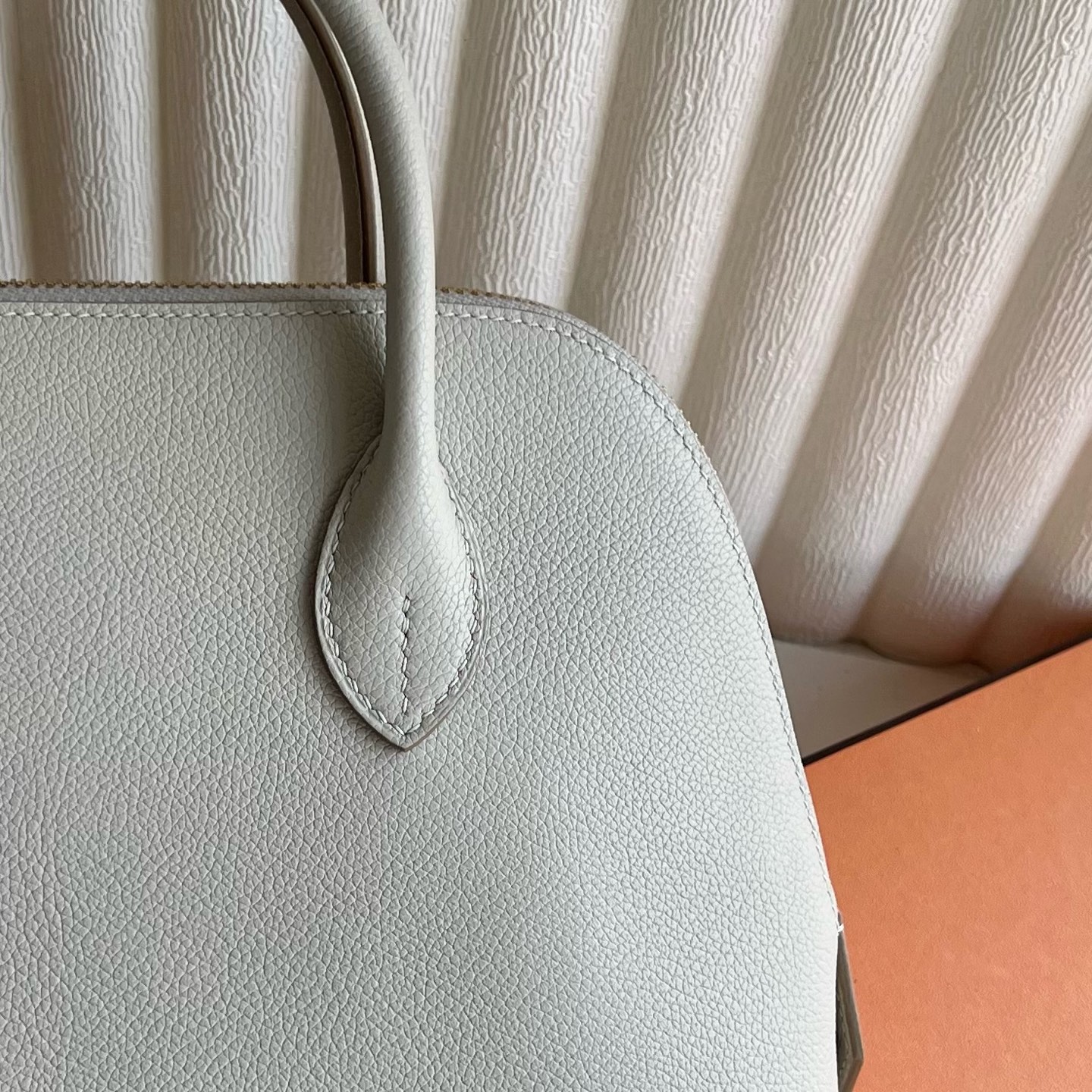 Bolide 25cm Evercolor original imported German palm print Color: 8L glacier white Beton, fully handmade wax stitching Gold buckle customized✈️ - Image 6