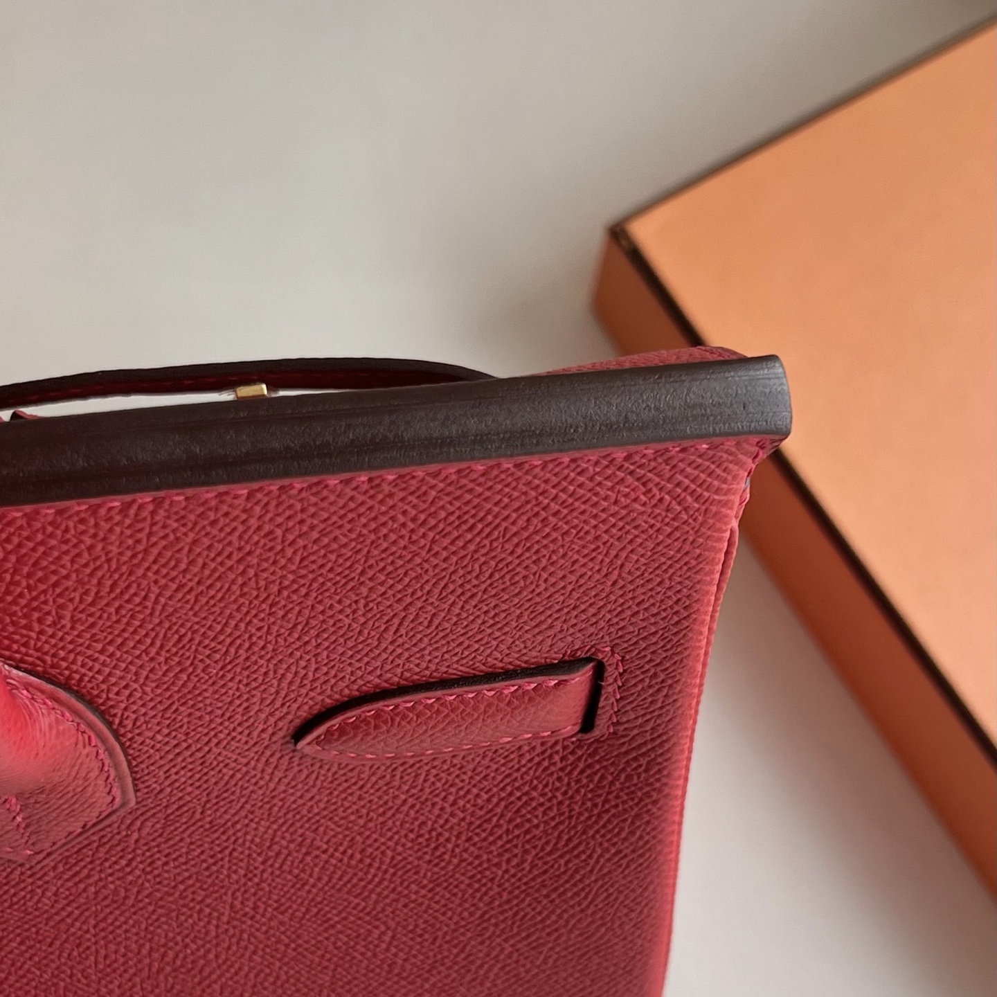 Birkin 30cm Epsom original imported from Germany palm print Color: Q5 national flag red Rouge Casaque, fully handmade wax stitching Gold buckle customized✈️ - Image 4
