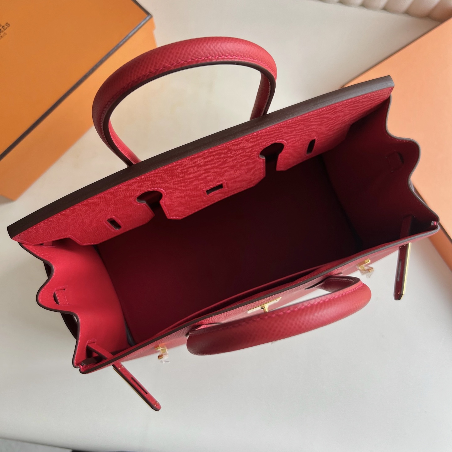 Birkin 30cm Epsom original imported from Germany palm print Color: Q5 national flag red Rouge Casaque, fully handmade wax stitching Gold buckle customized✈️ - Image 7