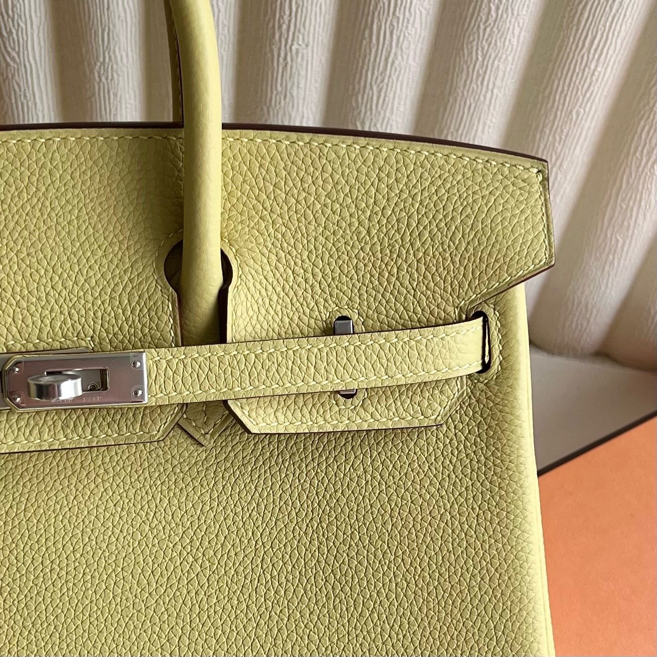 Birkin 25cm Togo original calfskin imported from Germany Color: 1Z chick yellow Jaune Poussin Fully handmade wax thread sewing Original hardware hand-engraved Silver buckle customized✈️ - Image 2