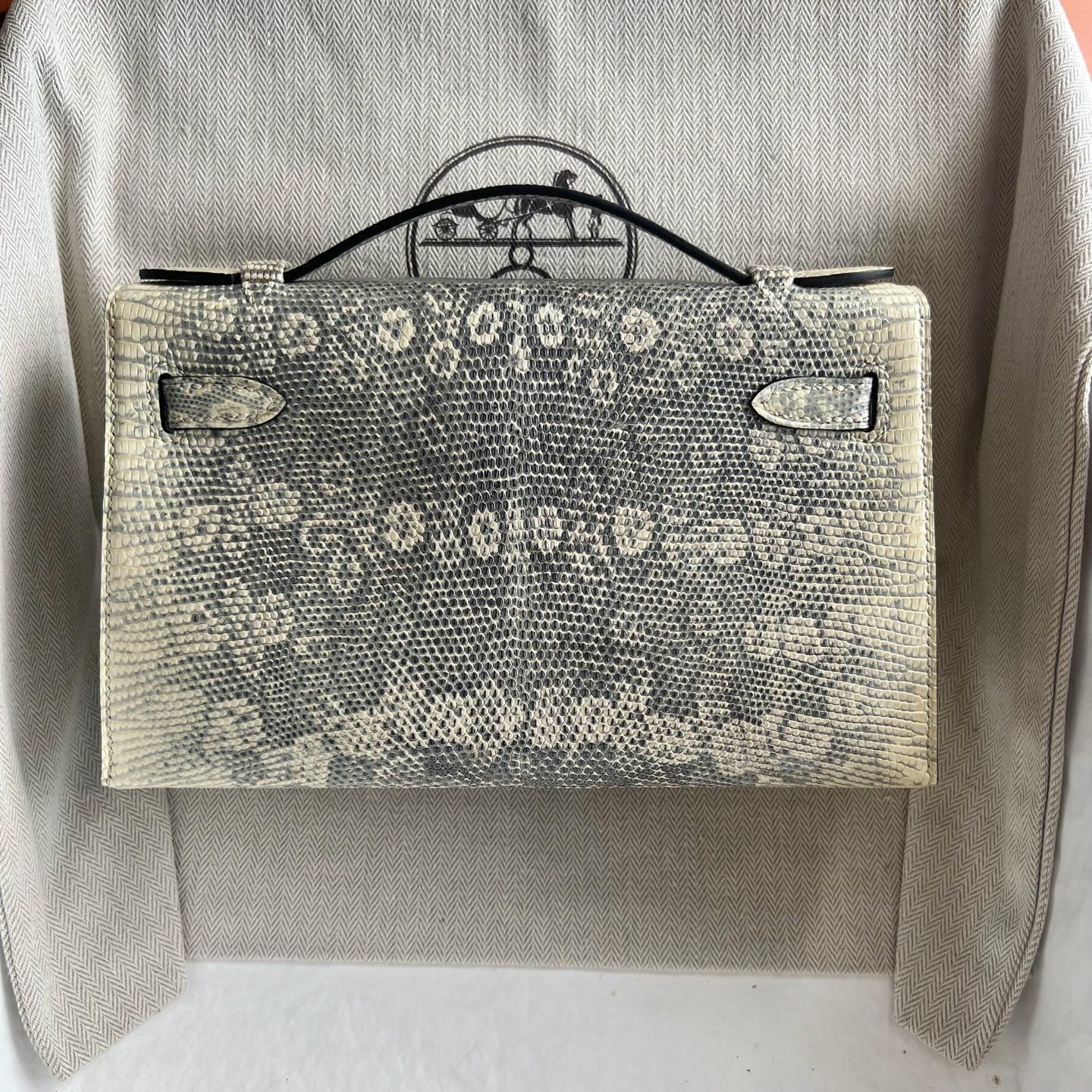 MiniKelly Pochette 22cm Lizard imported lizard skin Color: 1B natural color, gold buckle, fully handmade wax stitching, customized✈️ - Image 11