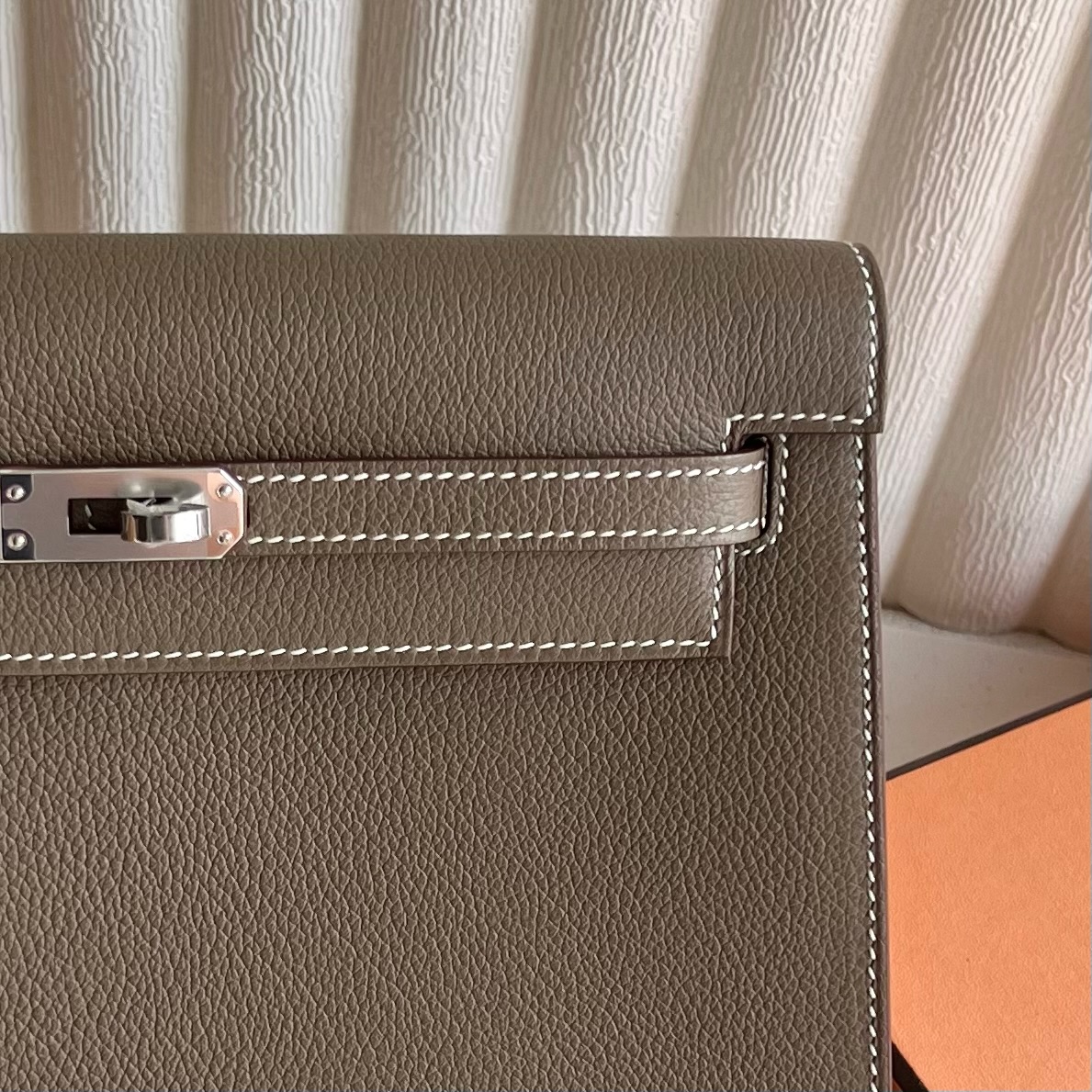 In stock Kelly danse 22cm Evercolor Color: Ck18 elephant gray Etoupe fully handmade wax stitching Phw Stock - Image 2
