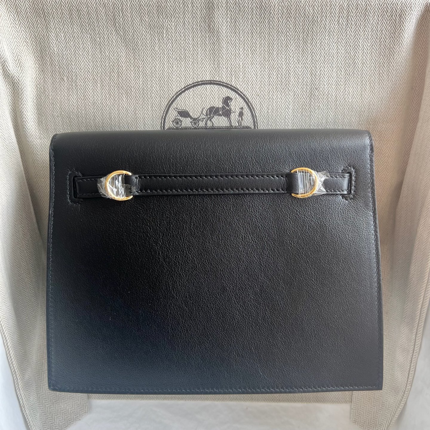 In stock Kelly danse 22cm Swift Color: Ck89 black Noir gold buckle, fully handmade wax stitching Ghw Stock - Image 10