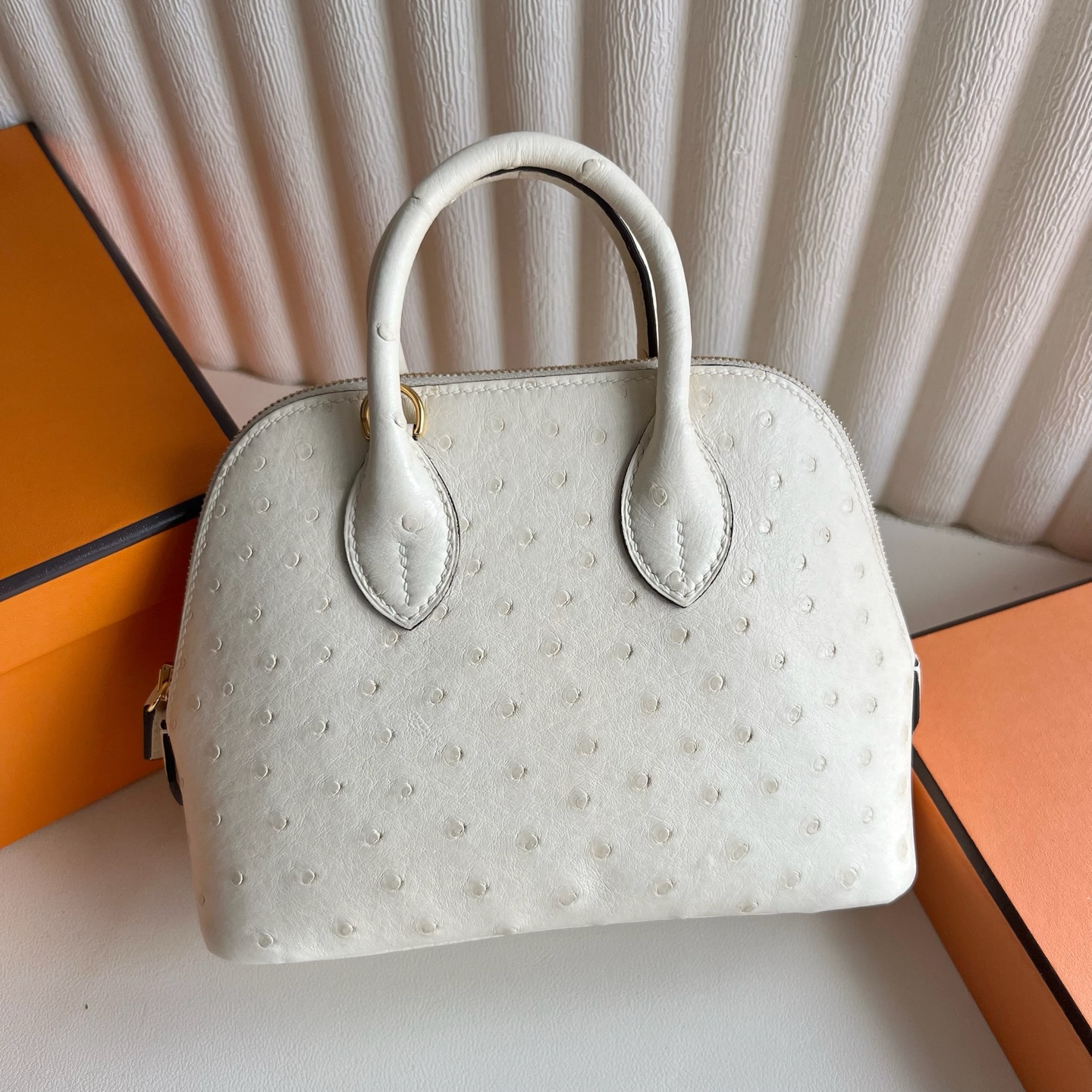 Mini Bolide 20cm Ostrich original imported kk ostrich leather Color: I2 cream white Nata fully handmade wax thread sewing Gold buckle customized✈️ - Image 5