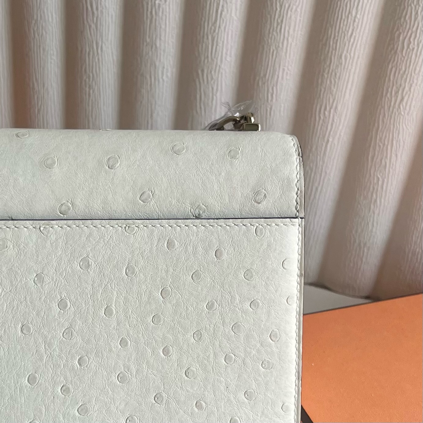 Verrou 17.5cm Ostrich original kk South Africa imported ostrich leather Color: I2 cream white Nata Permabrass Fully handmade wax stitching, light gold buckle, customized✈️ - Image 5