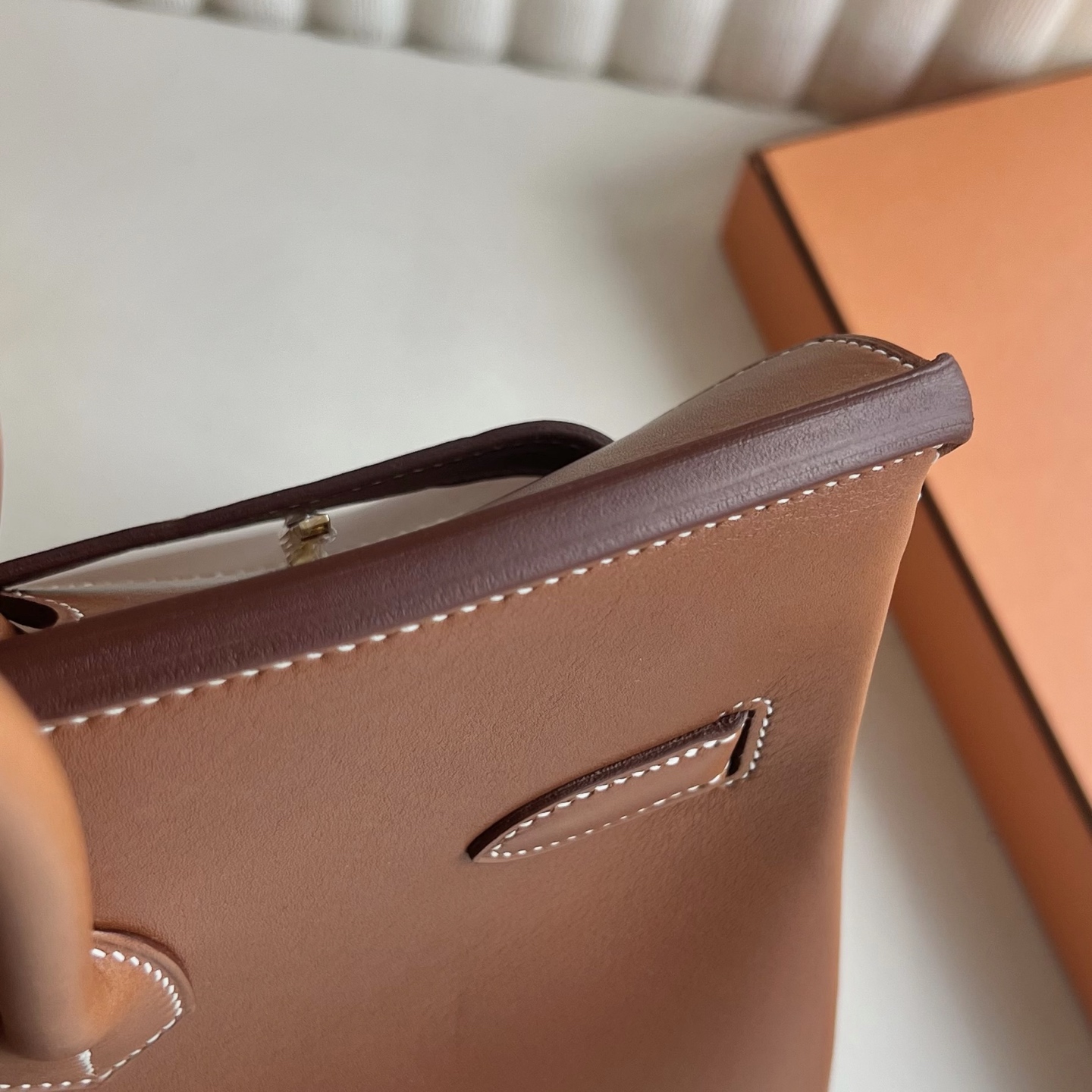 Birkin 35cm Barenia plain saddle leather Color: 37 golden brown Gold Fully handmade wax stitching Original hardware hand-engraved Gold buckle customized✈️ - Image 4