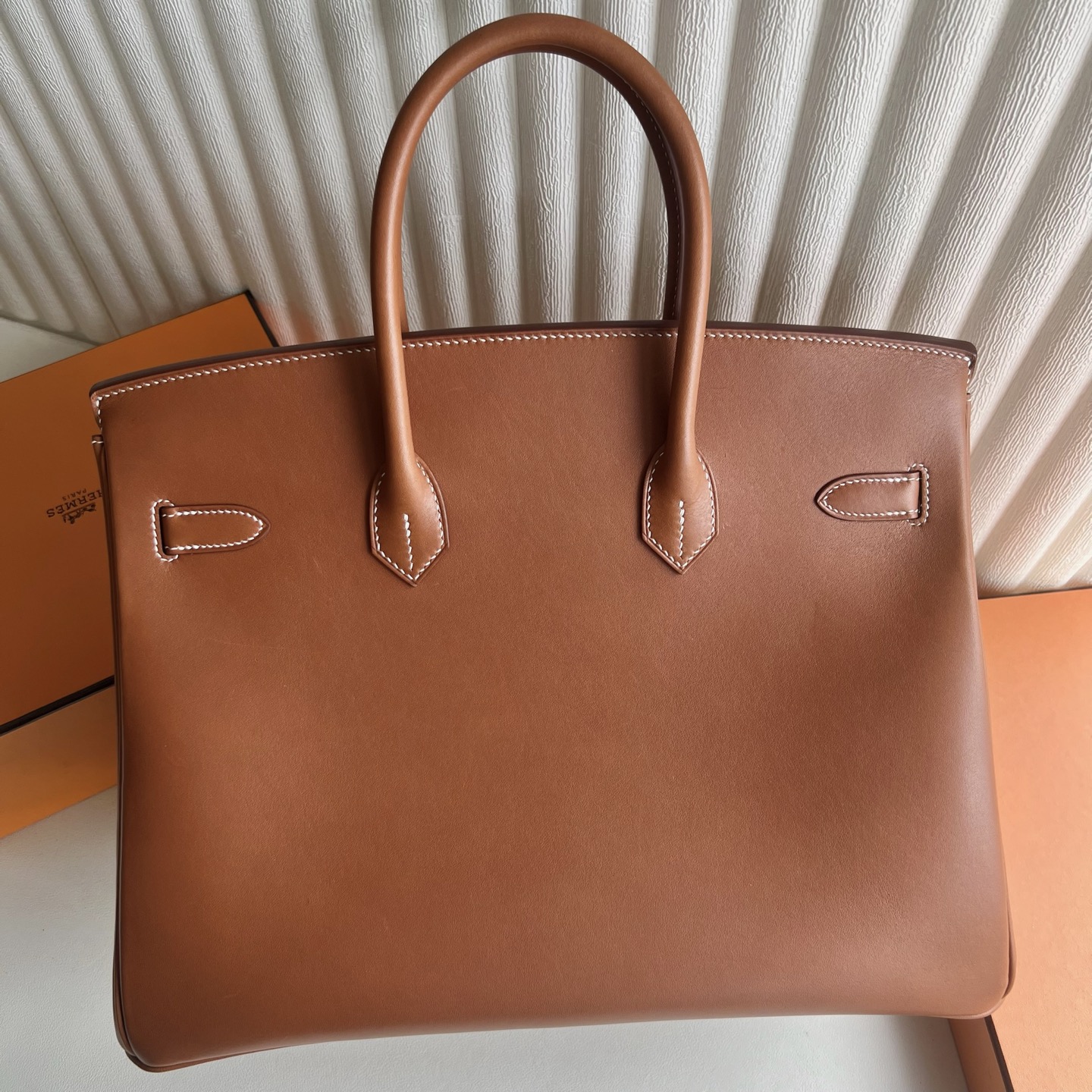Birkin 35cm Barenia plain saddle leather Color: 37 golden brown Gold Fully handmade wax stitching Original hardware hand-engraved Gold buckle customized✈️ - Image 5
