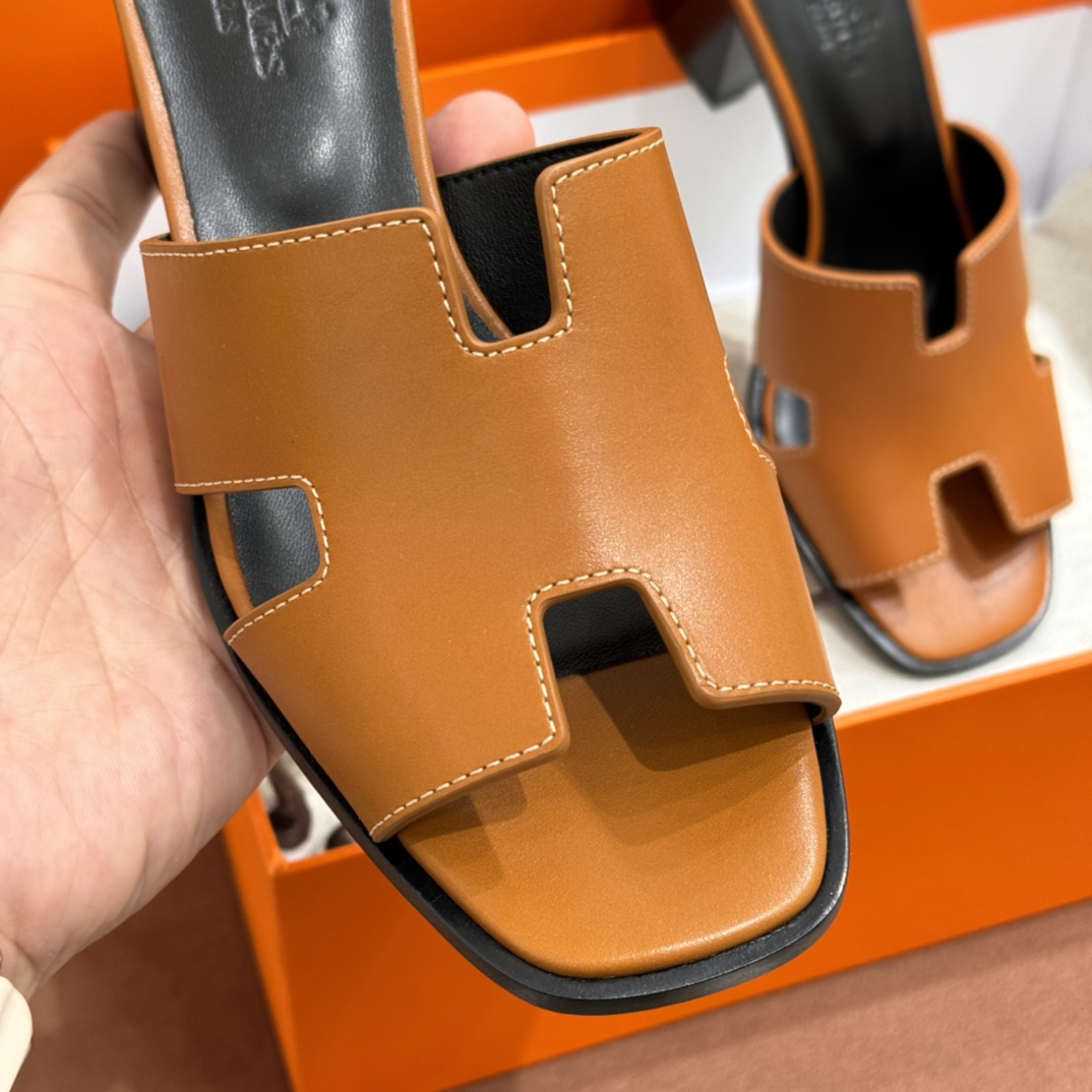 Hermès new high heels Upper material calfskin/Calfskin Bottom materials/Bottom materials: leather outsole/Dermal outsole Heel height 6cm Customizable size: 34-41, (half size can be customized, half size is not returnable, 34 is not returnable, 41 is not returnable) Can be customized half code, half code is not exchangeable, 34 is not exchangeable, 41 is not exchangeable Our products are all handmade The production cycle is about 15 working days - Image 4