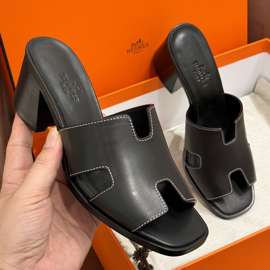 Hermès new high heels Upper material calfskin/Calfskin Bottom materials/Bottom materials: leather outsole/Dermal outsole Heel height 6cm Customizable size: 34-41, (half size can be customized, half size is not returnable, 34 is not returnable, 41 is not returnable) Can be customized half code, half code is not exchangeable, 34 is not exchangeable, 41 is not exchangeable Our products are all handmade The production cycle is about 15 working days - Image 3
