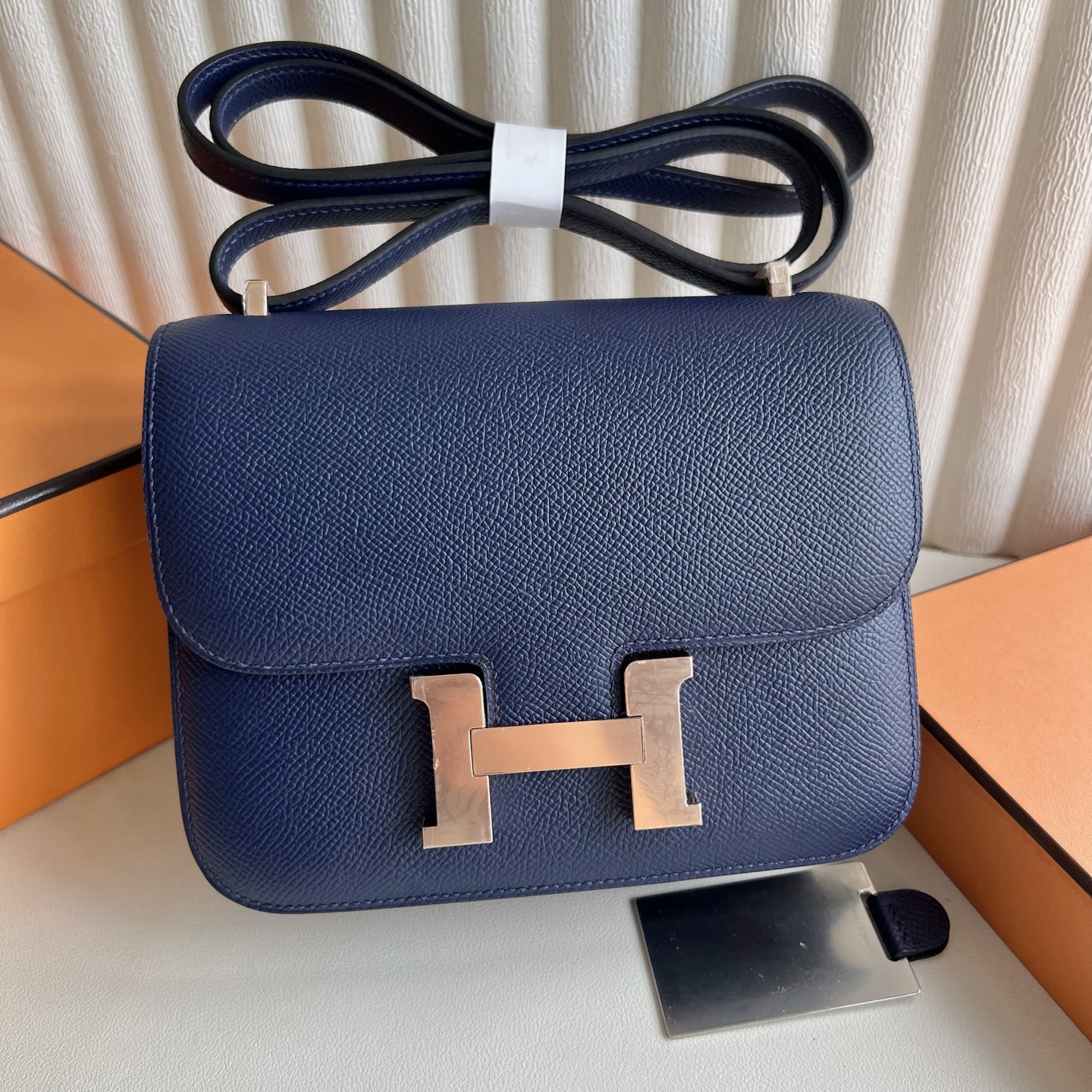 Constance 18cm mirror style🪞Epsom Color: 73 sapphire blue Rghw fully handmade wax stitching Rose gold buckle customized✈️