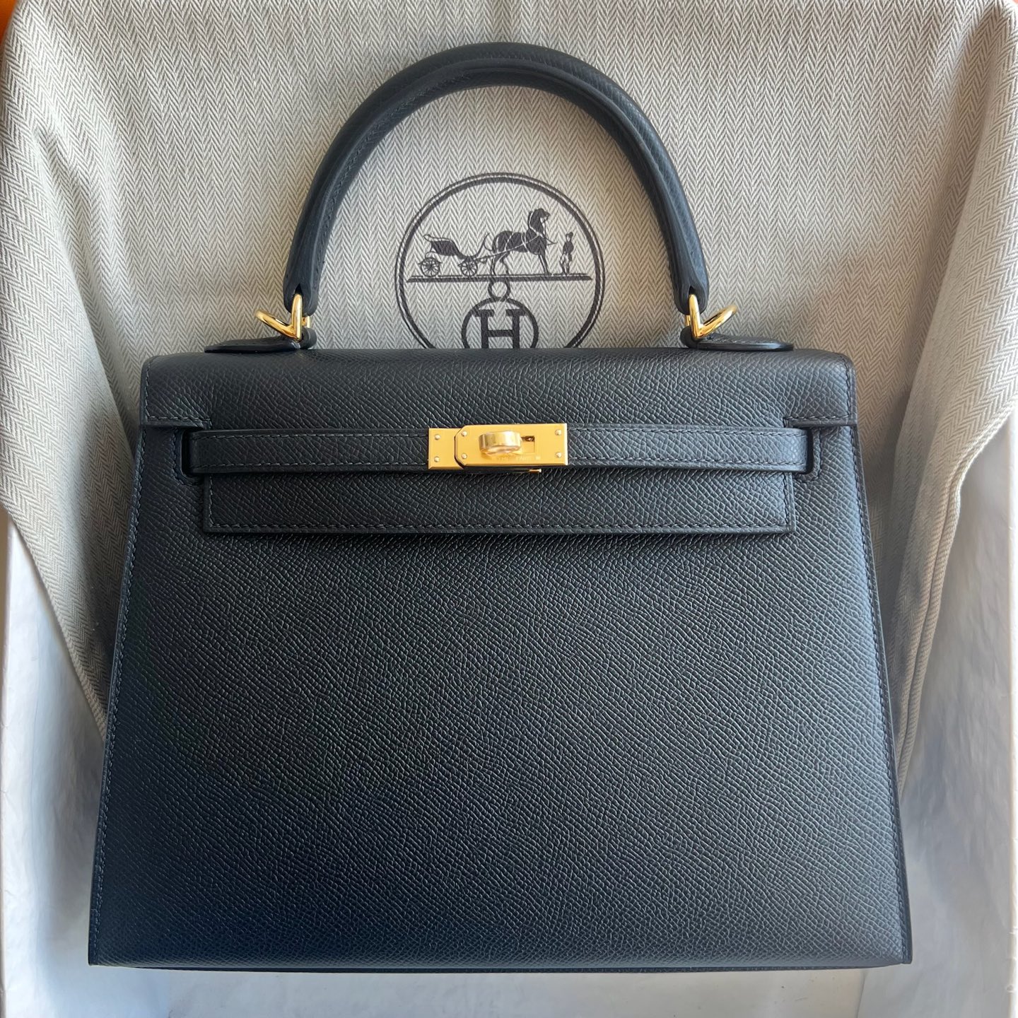Kelly 25cm Epsom Color: Ck89 black Noir fully handmade wax thread sewing Original hardware hand-engraved Gold buckle customized✈️ - Image 12