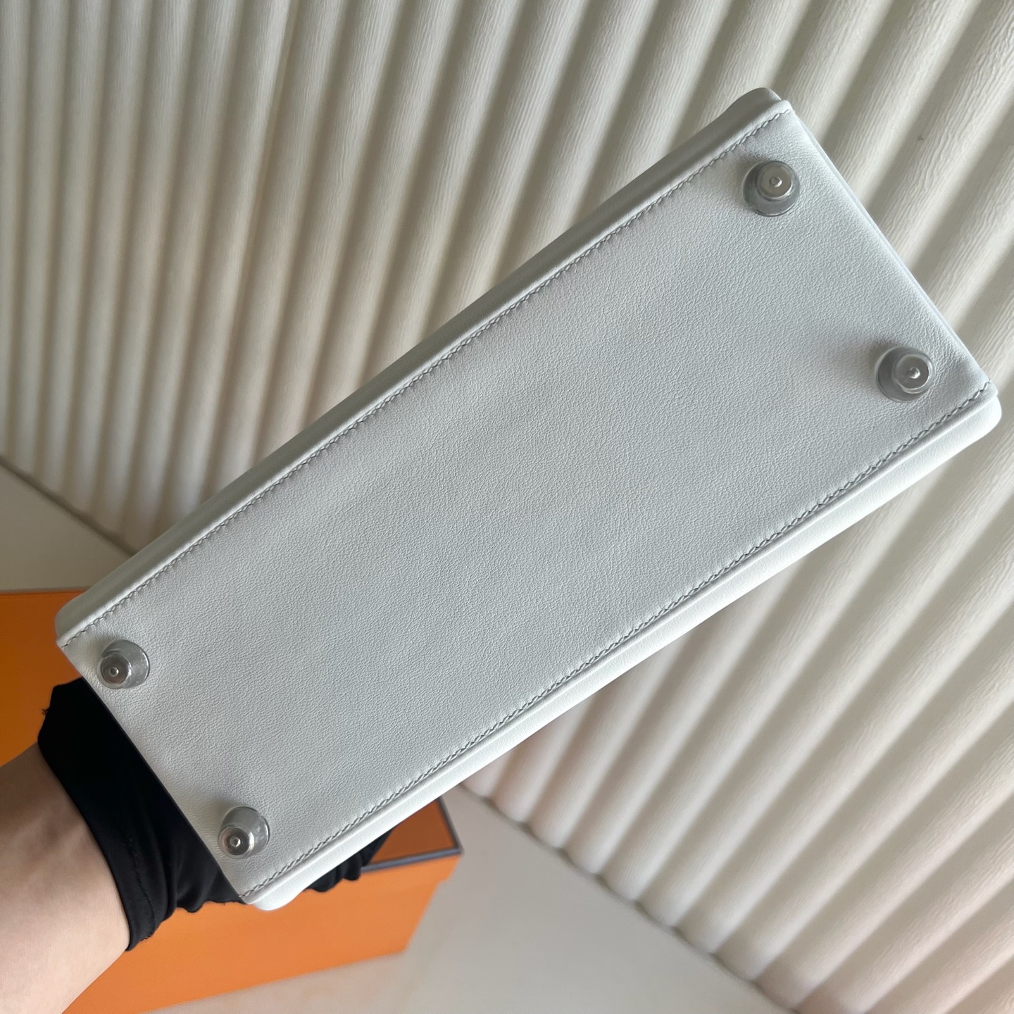 Kelly 25cm Swift original imported plain leather Color: 01 pure white, white silver buckle, fully handmade wax stitching Silver buckle customized✈️ - Image 10