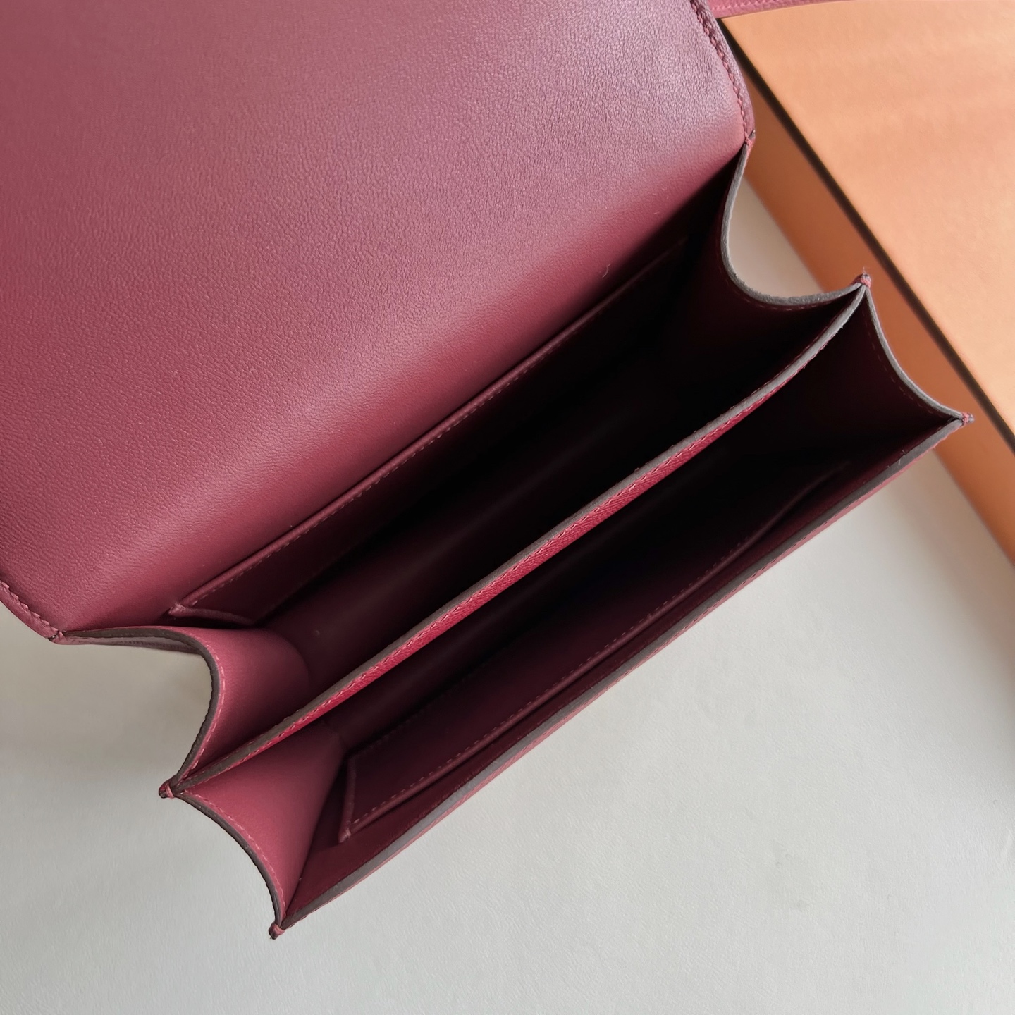 Constance 18cm Epsom Color: K1 garnet red rouge grenat Ghw Fully handmade wax stitching Gold buckle customized✈️ - Image 6