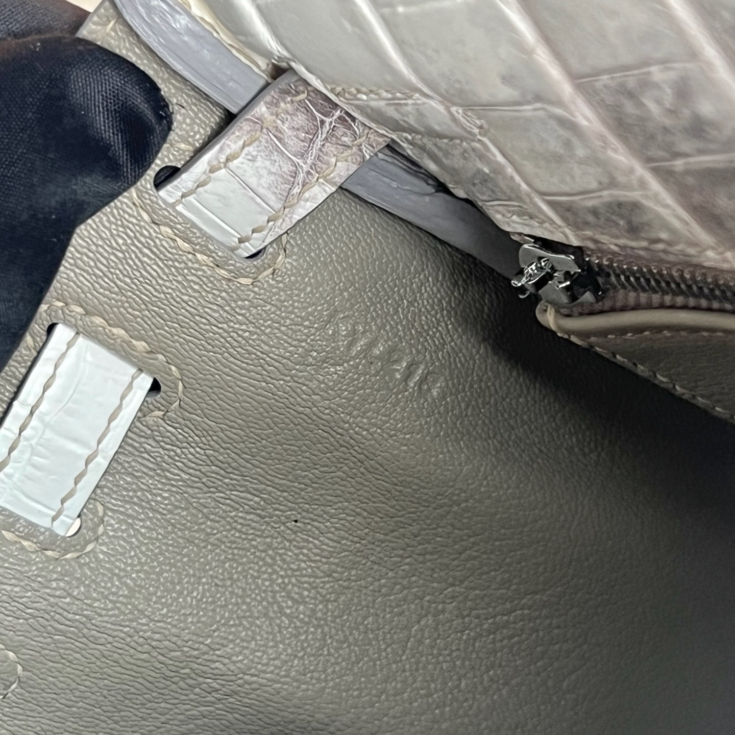 Spot Kelly 25cm Himalayan Himalayan Original imported Hac crocodile leather, fully handmade wax stitching Silver buckle Stock - Image 7
