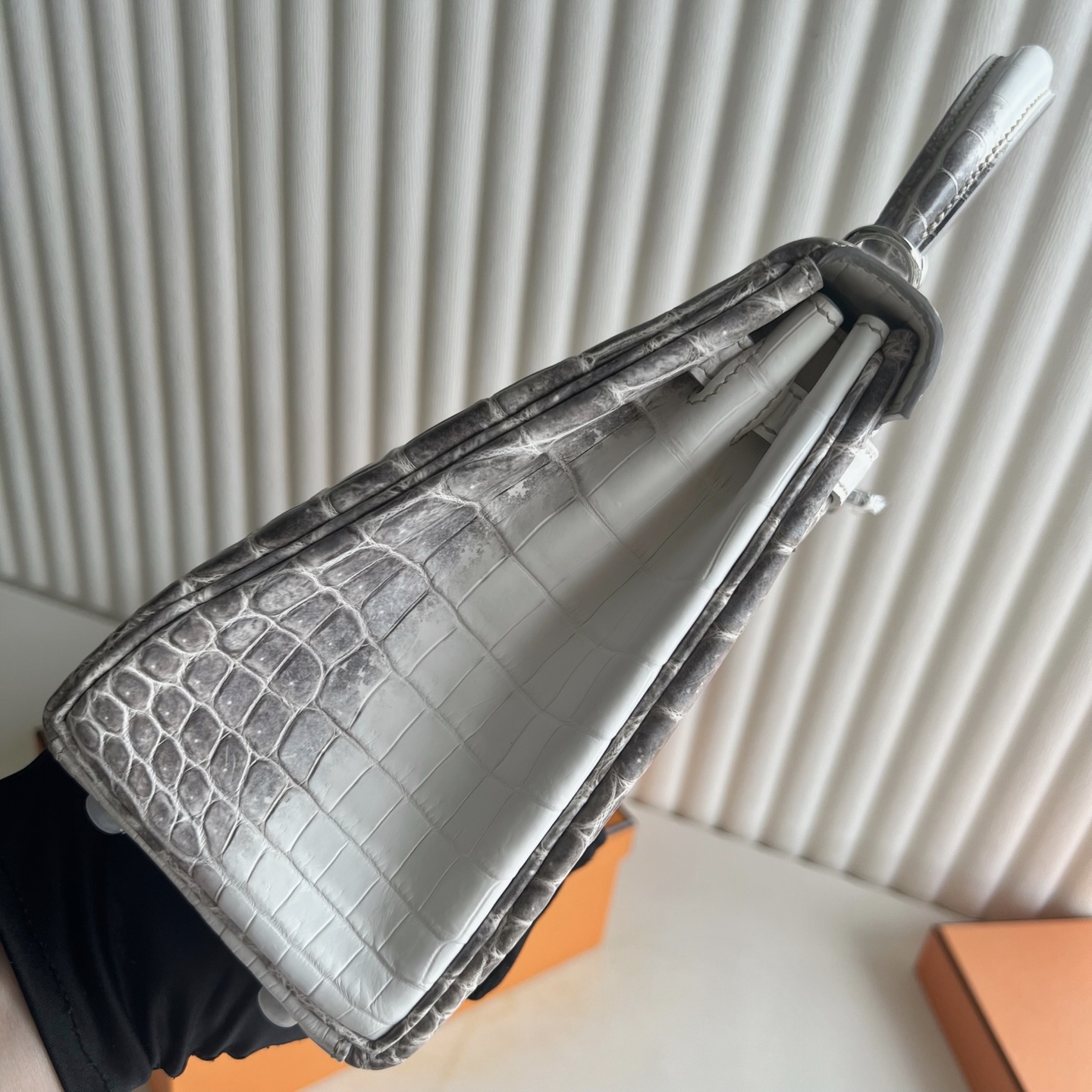 Spot Kelly 25cm Himalayan Himalayan Original imported Hac crocodile leather, fully handmade wax stitching Silver buckle Stock - Image 9