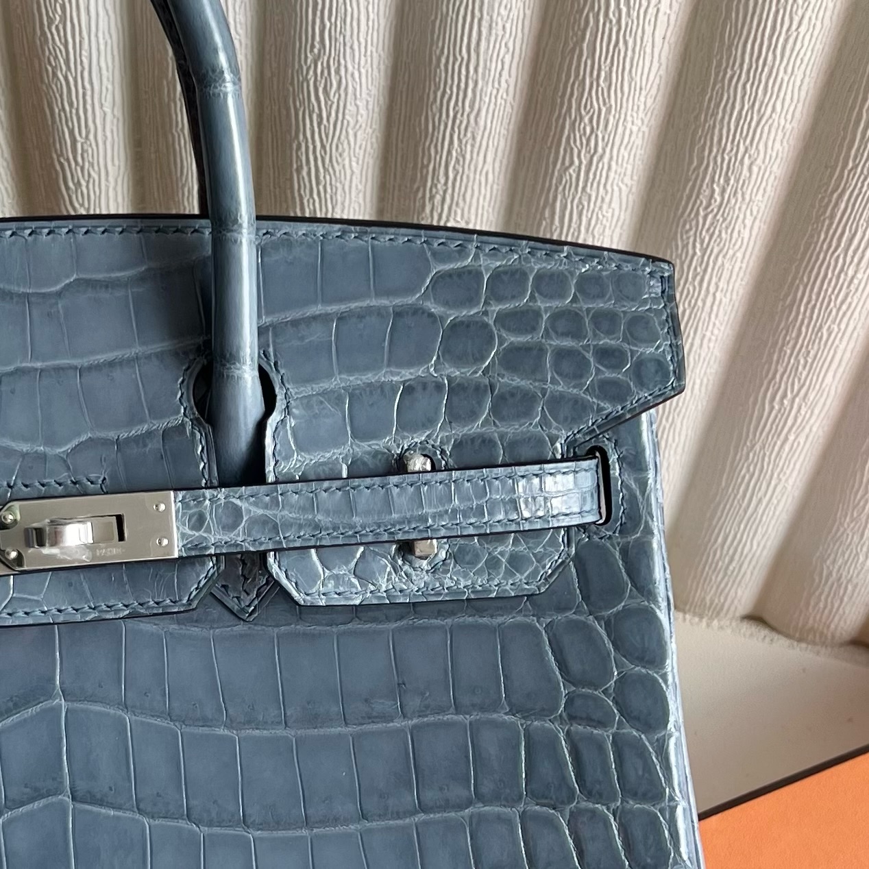 Birkin 25cm Shiny Nilo Crocodile Color: Ck75 denim blue, silver buckle, fully handmade wax stitching Ghw customized✈️ - Image 2