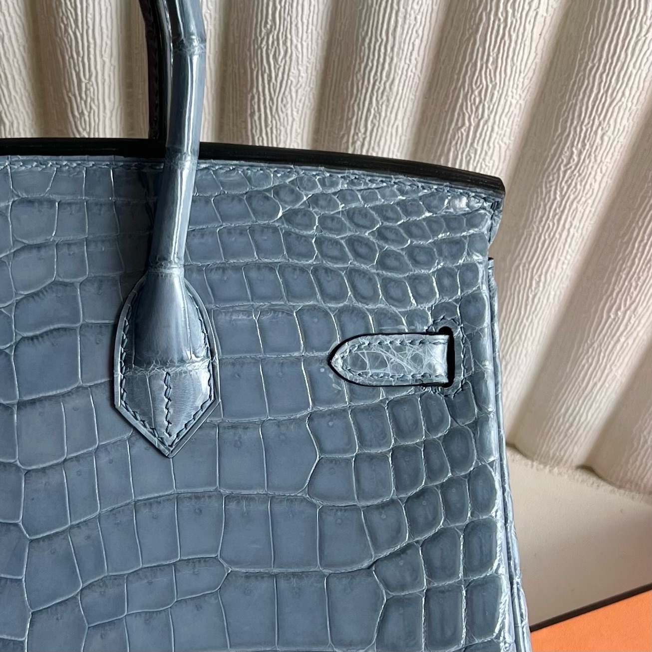 Birkin 25cm Shiny Nilo Crocodile Color: Ck75 denim blue, silver buckle, fully handmade wax stitching Ghw customized✈️ - Image 6