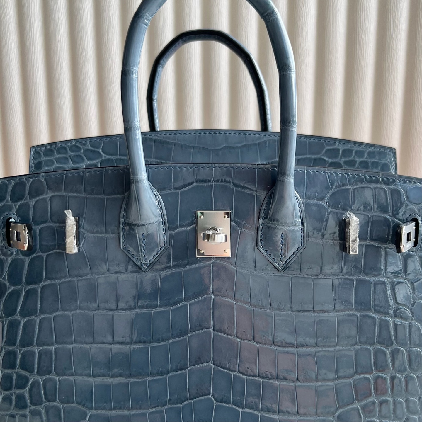 Birkin 25cm Shiny Nilo Crocodile Color: Ck75 denim blue, silver buckle, fully handmade wax stitching Ghw customized✈️ - Image 9