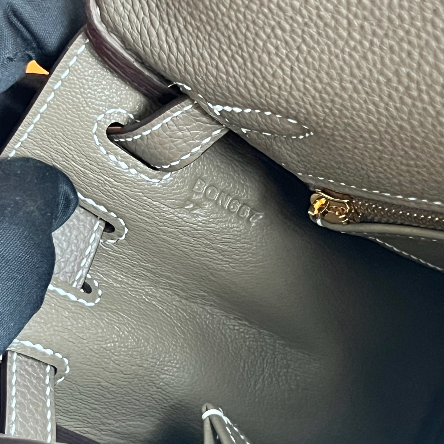Kelly 25cm Togo original calfskin imported from Germany Color: 18 Elephant Gray Etoupe Fully handmade wax stitching Gold buckle Stock - Image 7