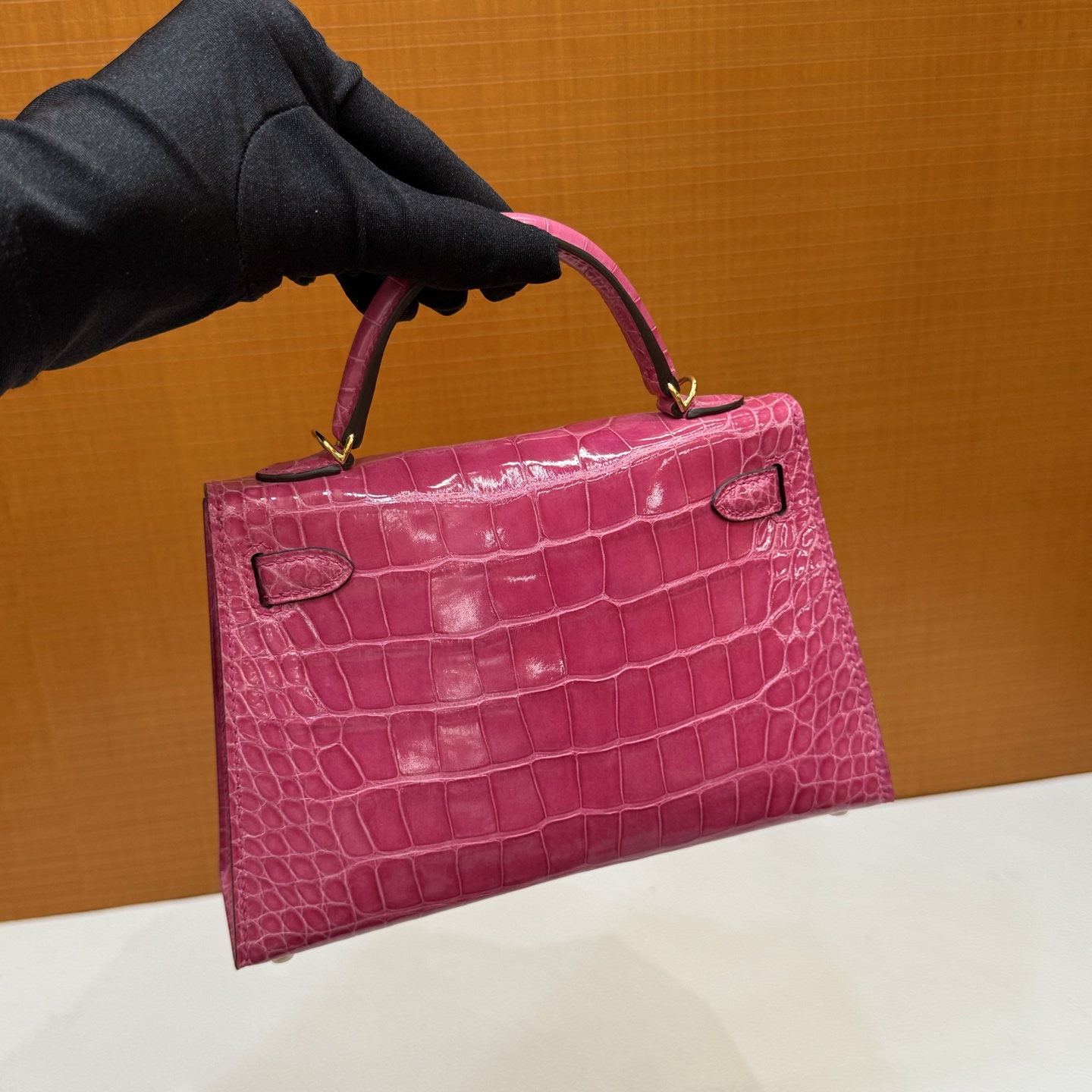 Kelly Mini Glossy American Alligator Color: 5j peach pink, gold buckle, fully handmade wax stitching Shiny Alligator Crocodile Ghw Stock - Image 14