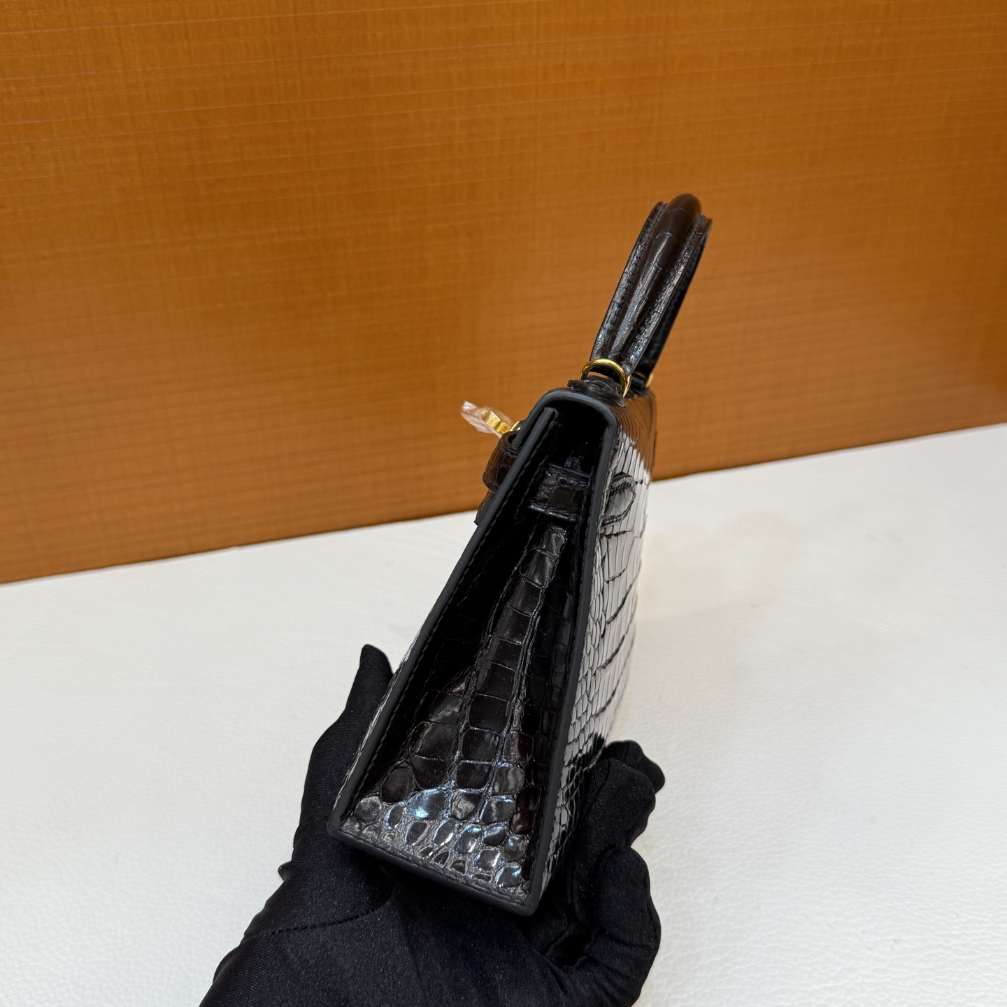 Kelly Mini Glossy American Alligator Color: Ck89 black Noir gold buckle, fully handmade wax stitching Shiny Alligator Crocodile Ghw Stock - Image 5
