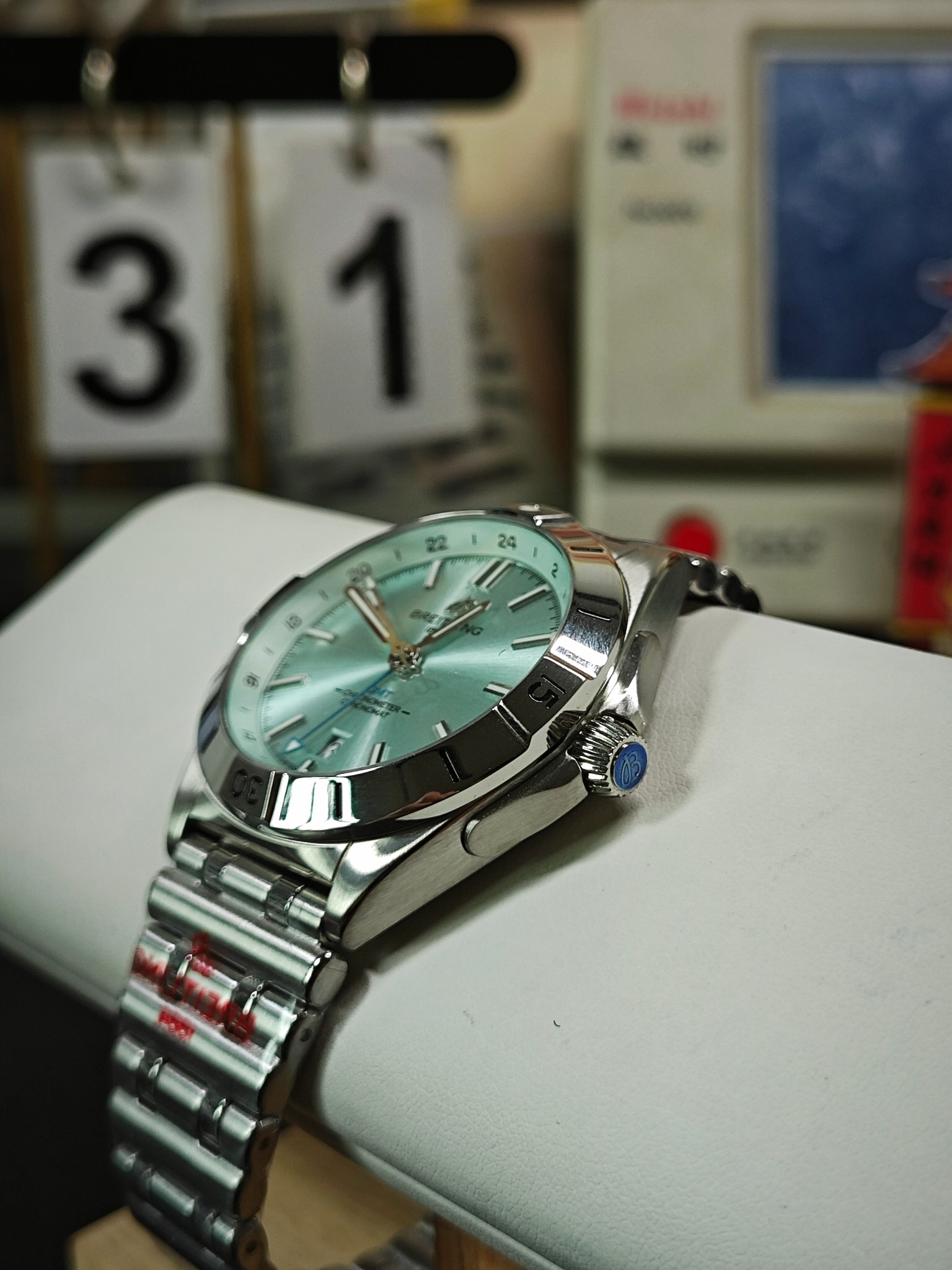 BLS Breitling Mechanical Chronograph Mint Green - Image 6