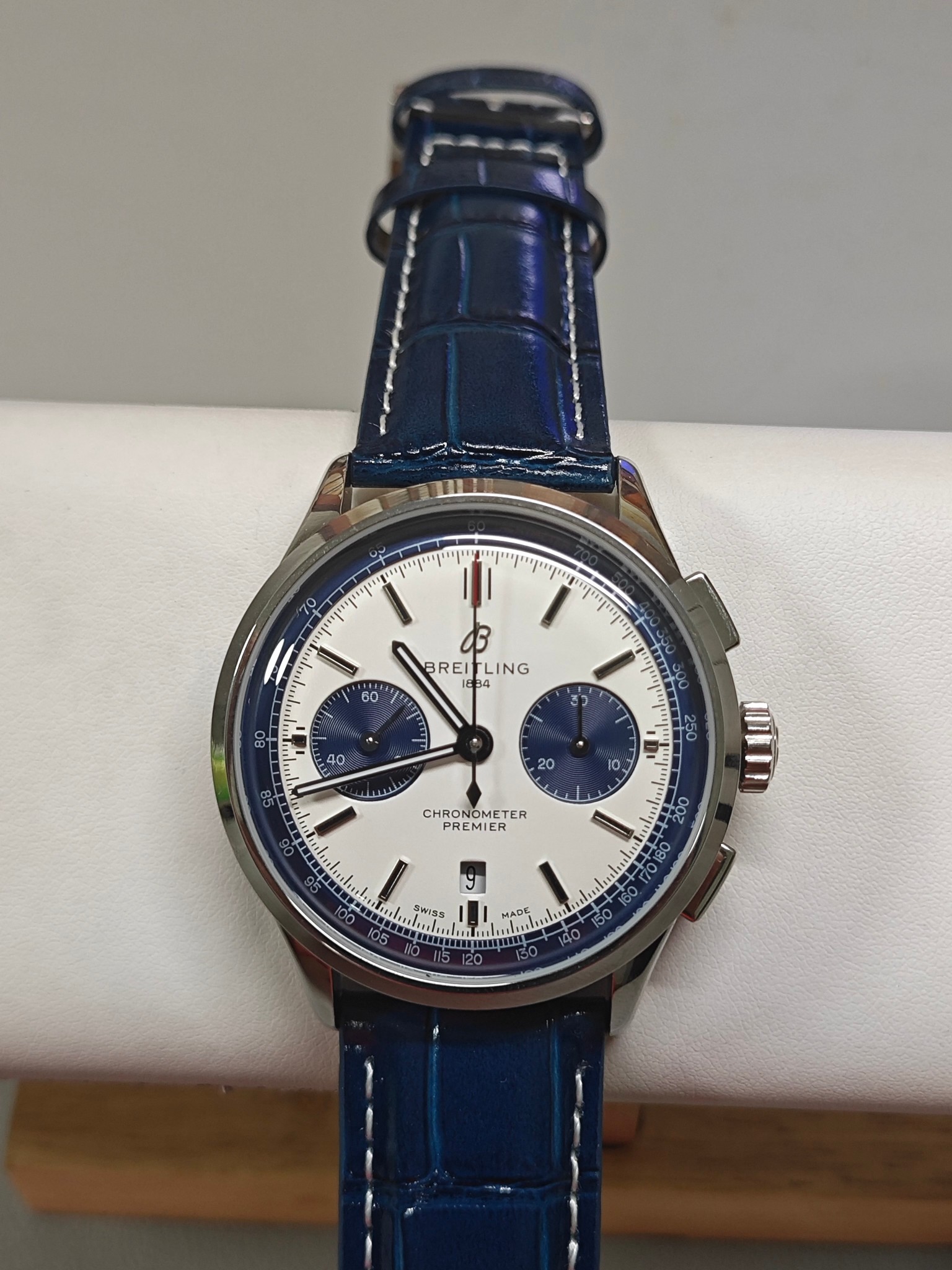 TW Breitling Puya Panda