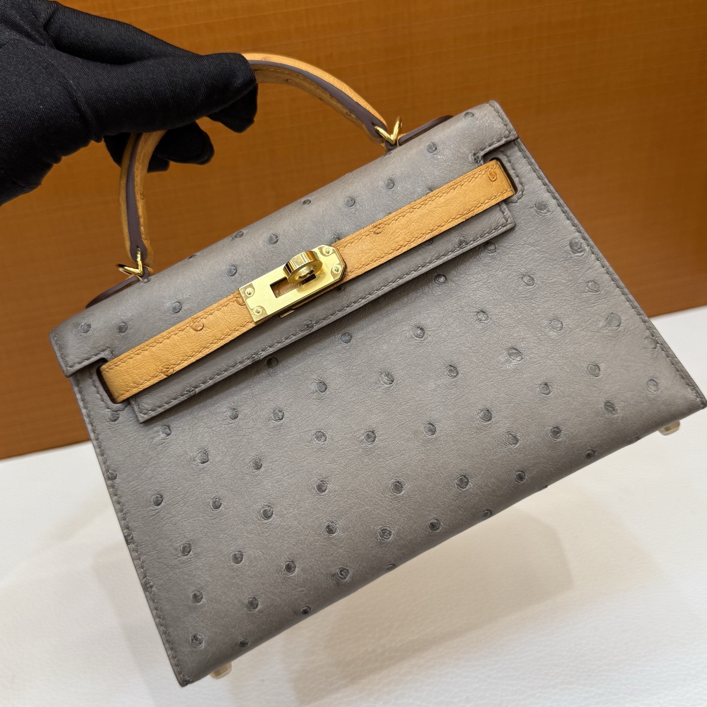 Kelly Mini 19cm Ostrich original imported kk ostrich Color: CC81 Turtle Dove Gray/Safran Yellow Gold Buckle Fully Handmade Wax Thread Sewing Ghw - Image 2