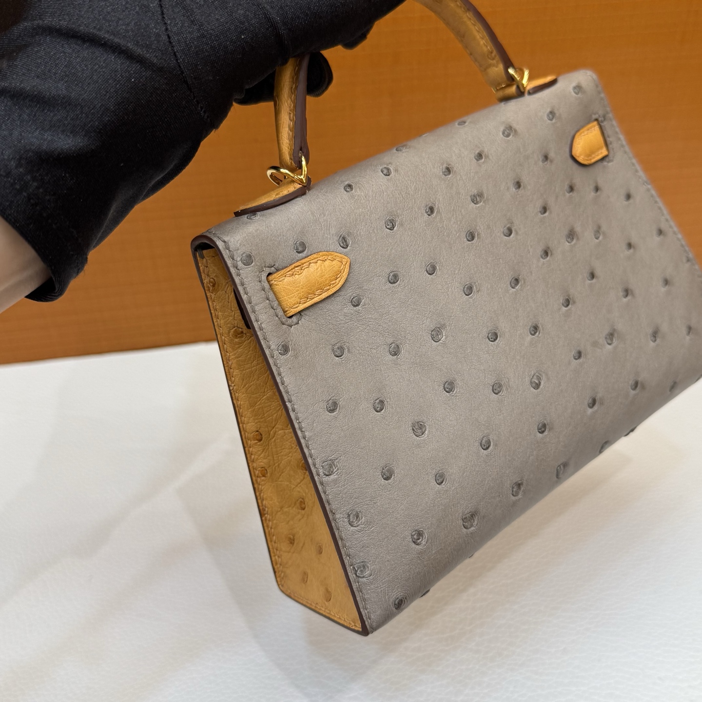 Kelly Mini 19cm Ostrich original imported kk ostrich Color: CC81 Turtle Dove Gray/Safran Yellow Gold Buckle Fully Handmade Wax Thread Sewing Ghw - Image 5