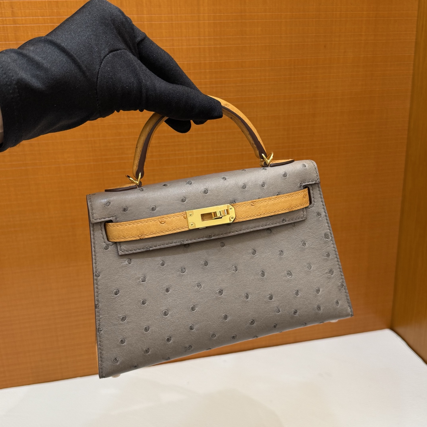 Kelly Mini 19cm Ostrich original imported kk ostrich Color: CC81 Turtle Dove Gray/Safran Yellow Gold Buckle Fully Handmade Wax Thread Sewing Ghw - Image 13