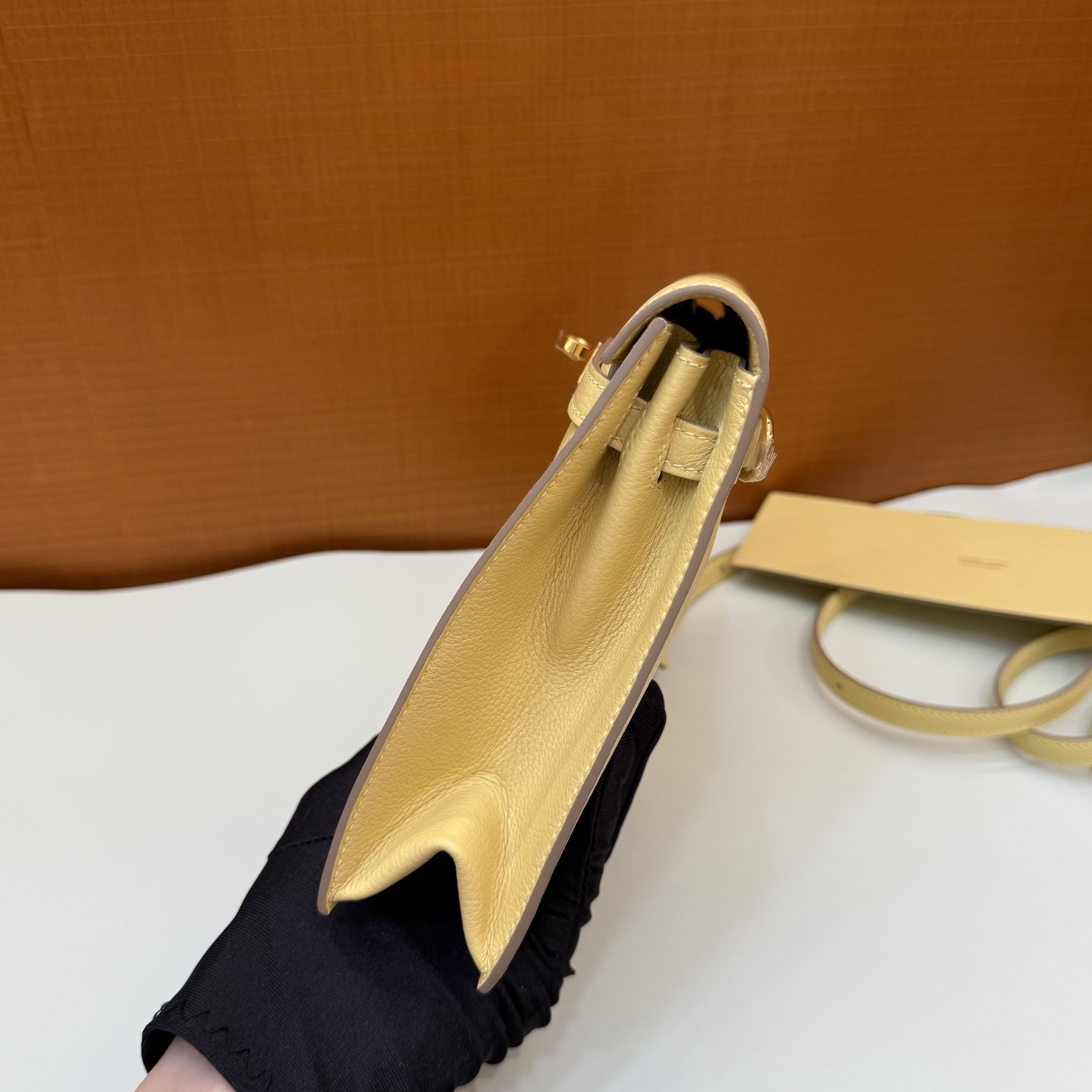 KellyDanse 22cm Evercolor Color: 1Z chick yellow, fully handmade wax thread sewing Gold buckle customized✈️ - Image 6